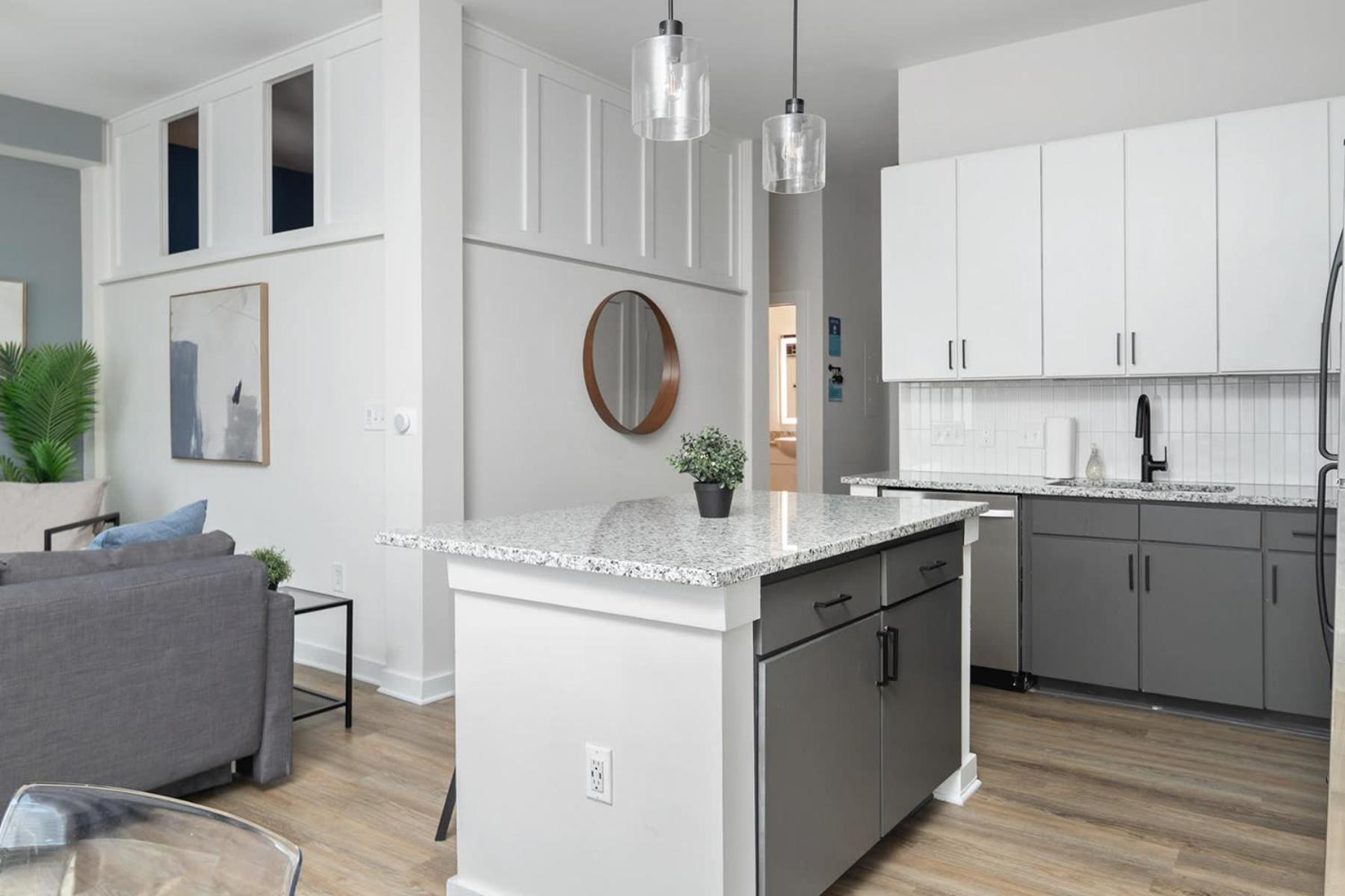 Apartment Spacious 2bd With Private Balcony And Free Parking