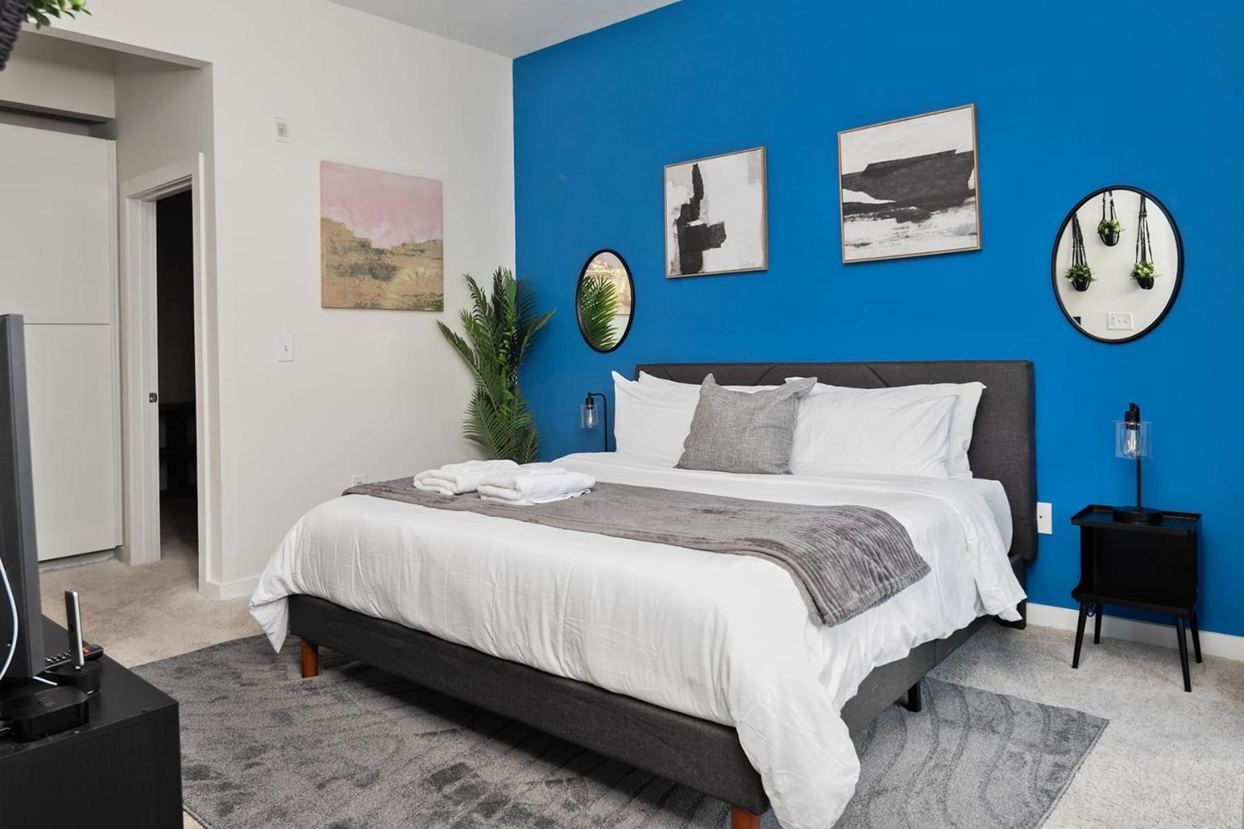 Spacious 2bd With Private Balcony And Free Parking *