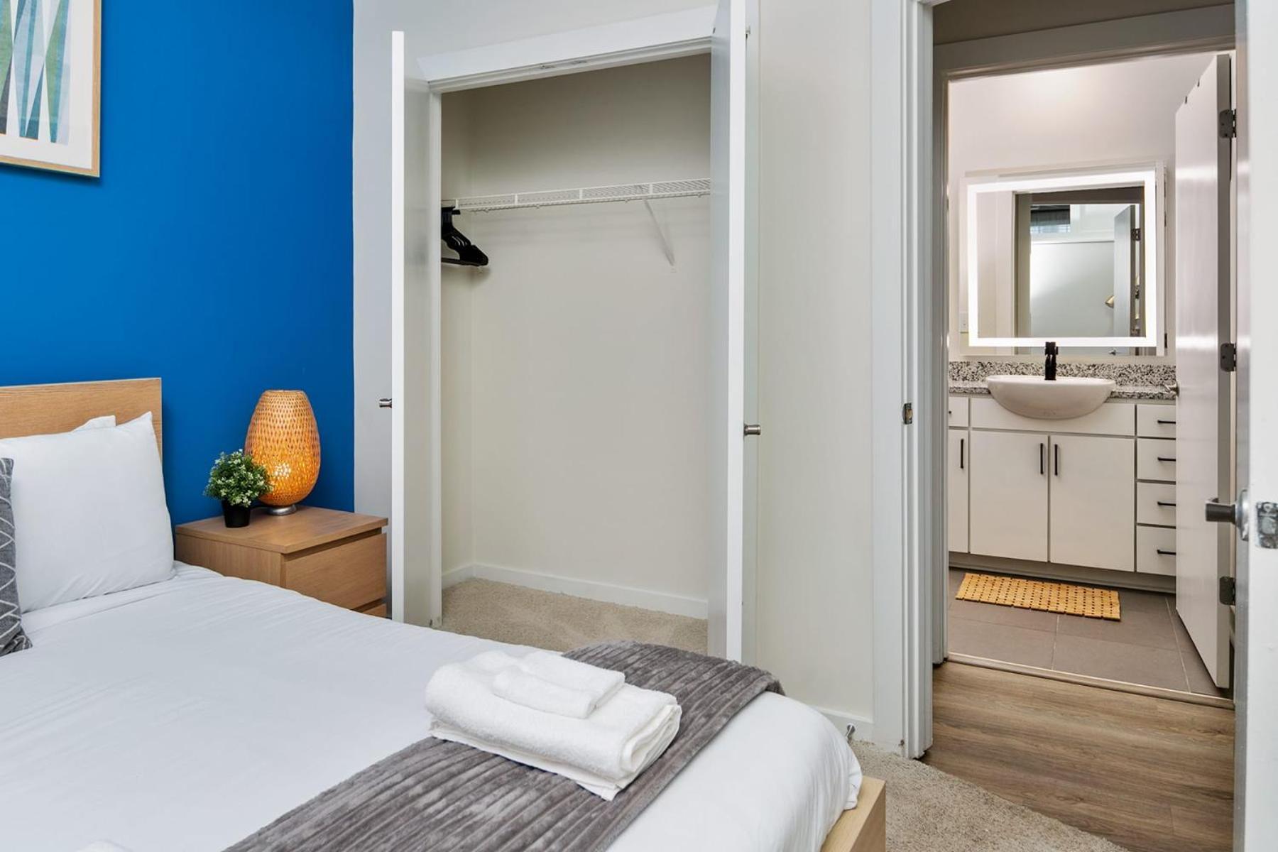 Apartment Spacious 2bd With Private Balcony And Free Parking