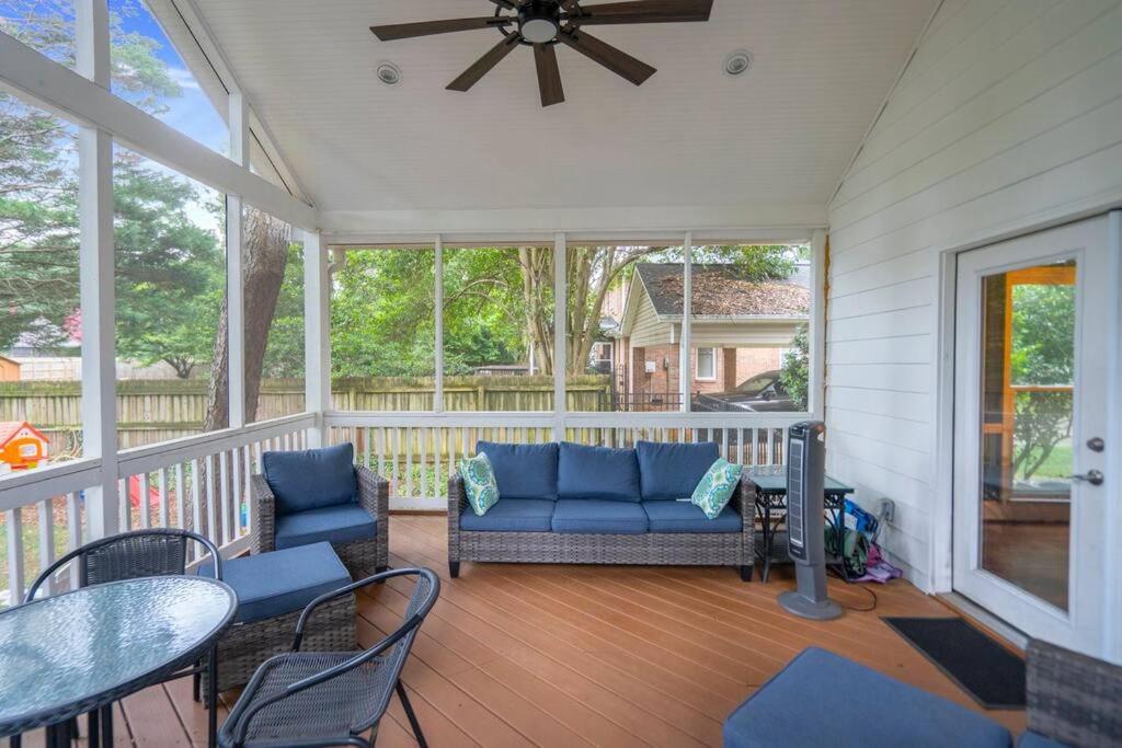 Cozy W/ Pool + Baby Gear In Prime Area