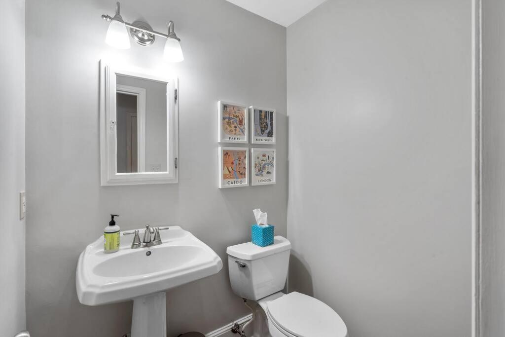 Holiday home Cozy W/ Pool + Baby Gear In Prime Area Charlotte