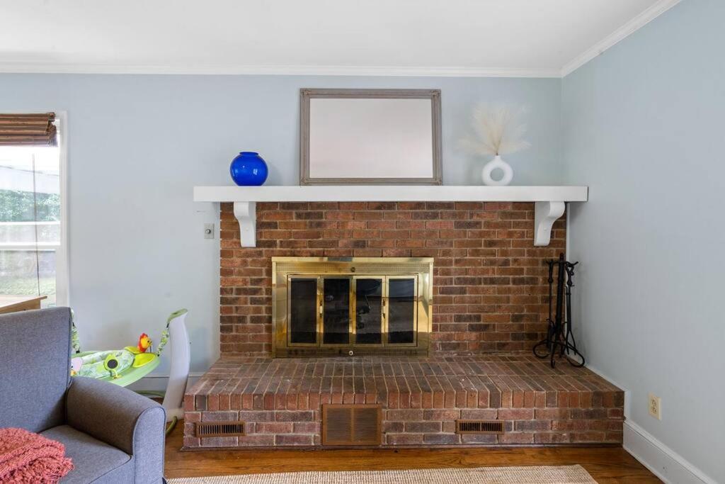 Cozy W/ Pool + Baby Gear In Prime Area * Charlotte
