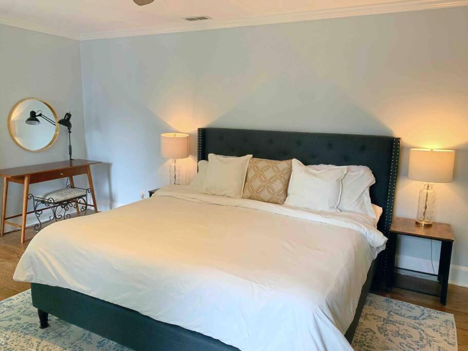 Cozy W/ Pool + Baby Gear In Prime Area Charlotte