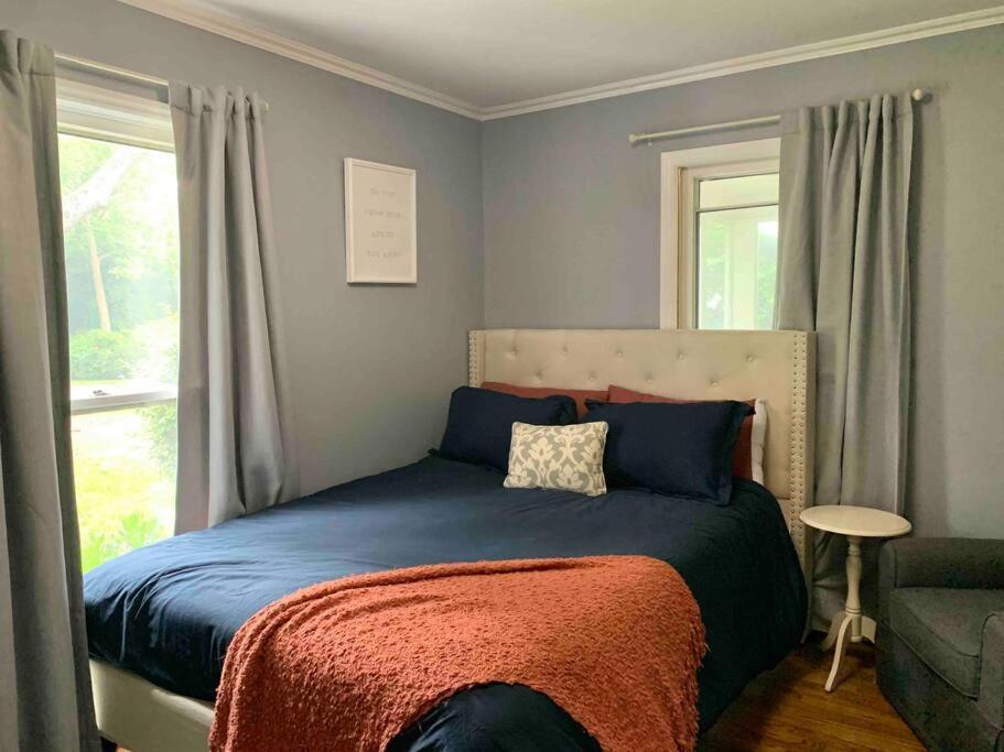 Cozy W/ Pool + Baby Gear In Prime Area Charlotte
