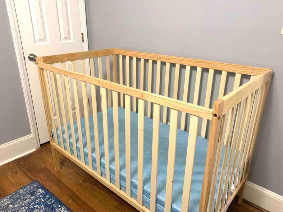 Cozy W/ Pool + Baby Gear In Prime Area Charlotte