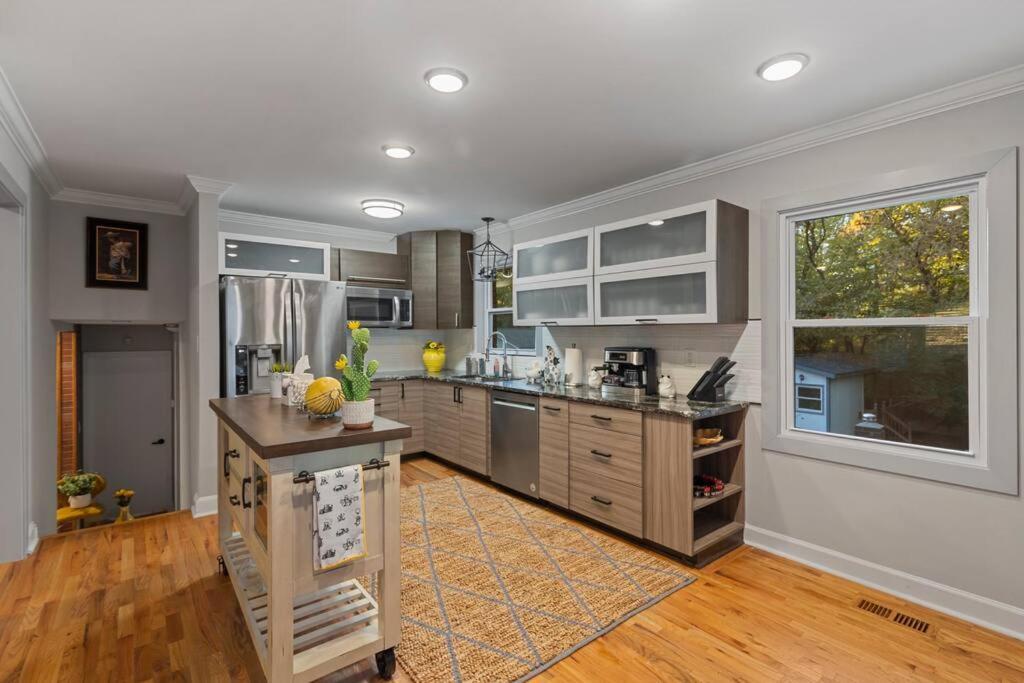 Luxury Retreat In *