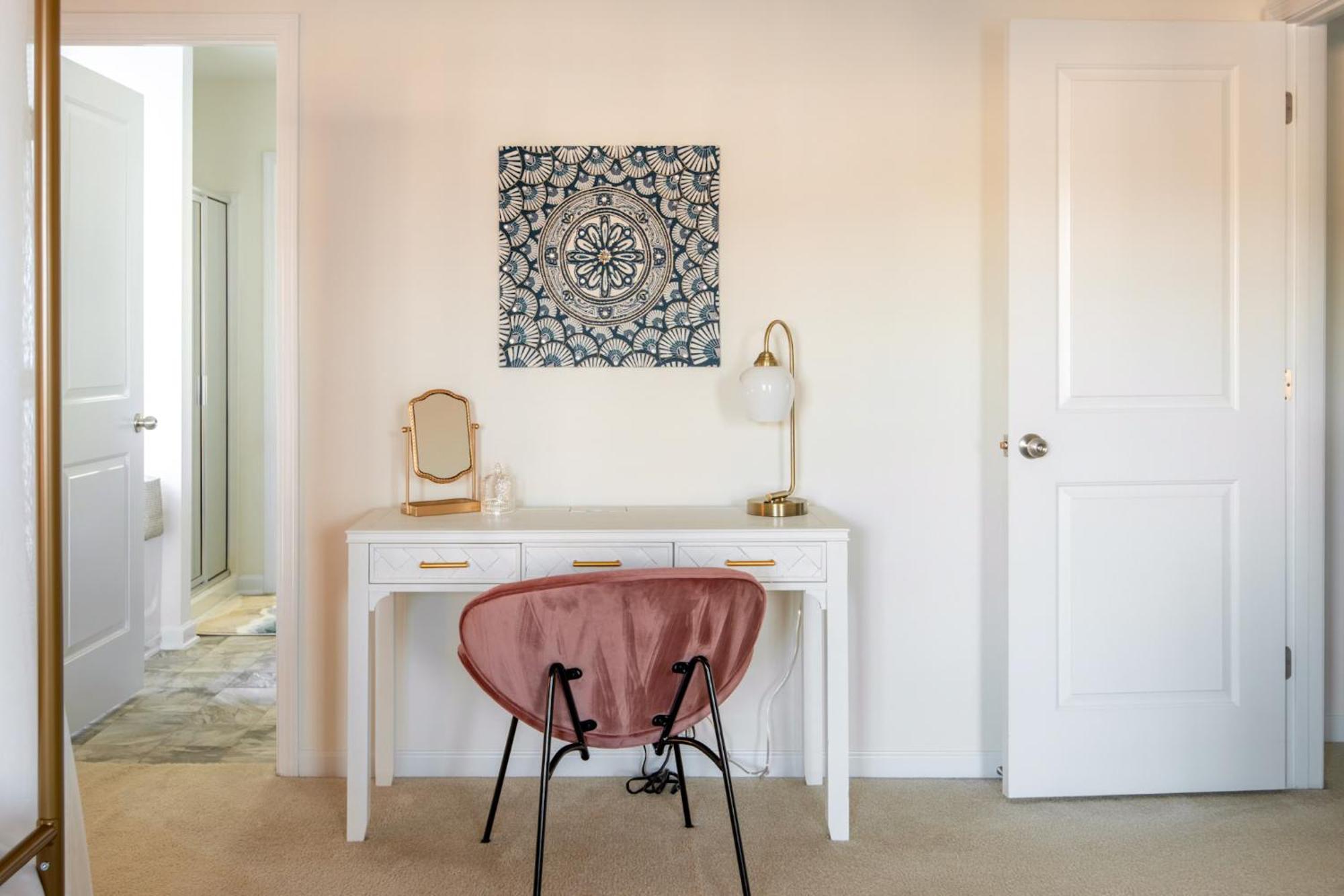 Near Clt Airport - 4bd - Backyard - Balcony Charlotte