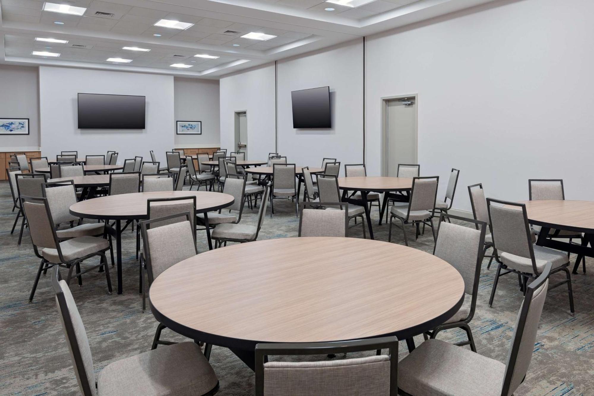 Hilton Garden Uptown 3* Charlotte