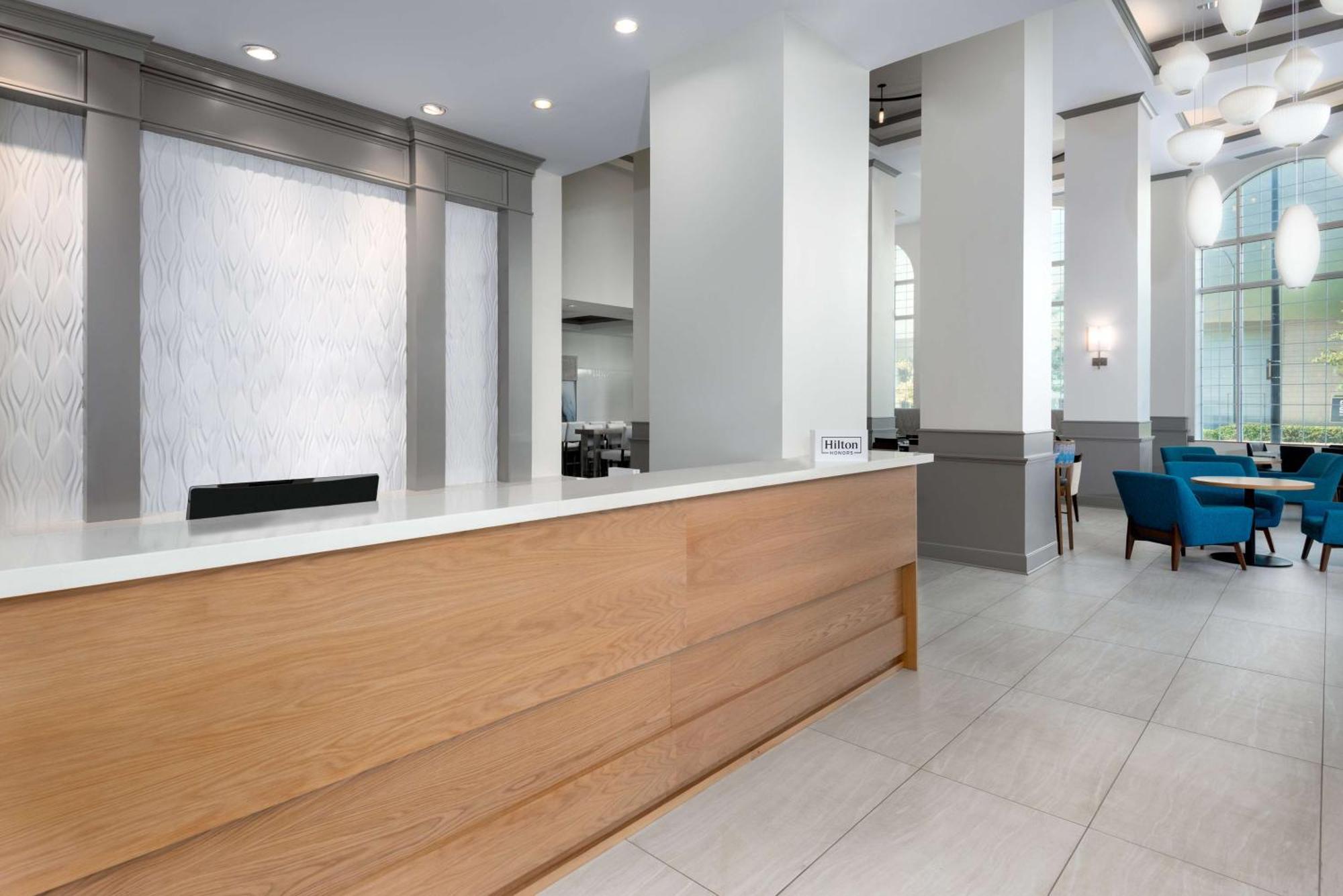 Hilton Garden Uptown