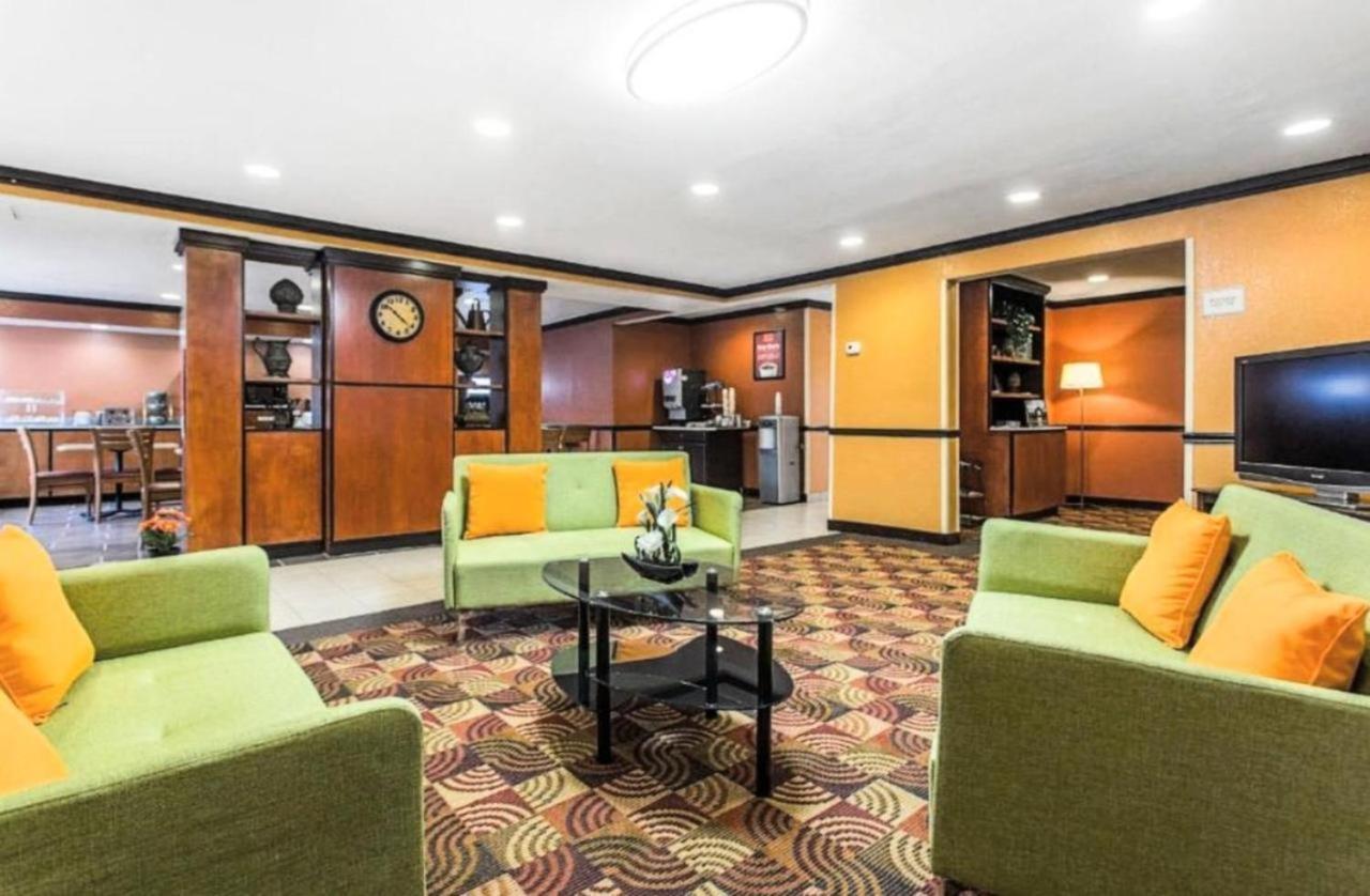 Bposhtels Hostel