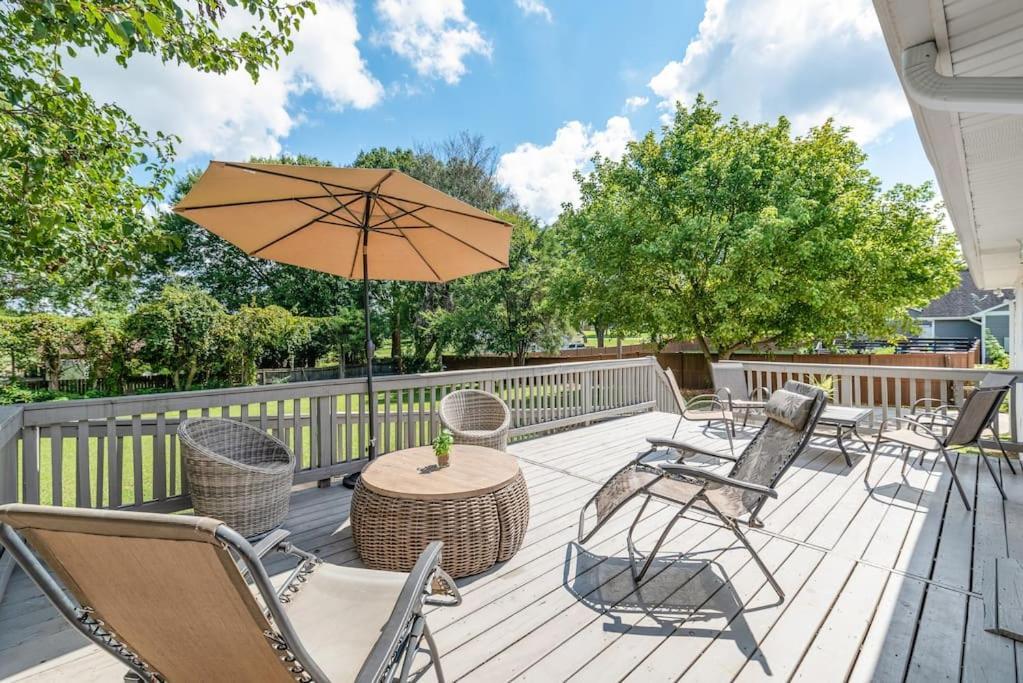 Holiday home Charming, Cozy Close To Uptown, Airport & Whitewater Center