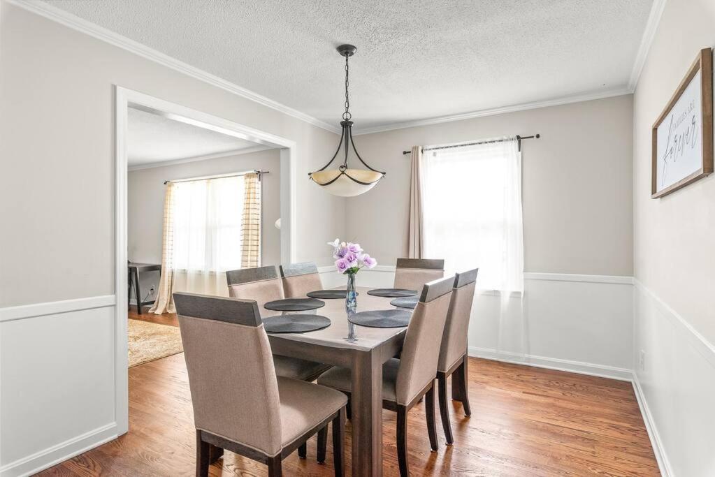 Holiday home Charming, Cozy Close To Uptown, Airport & Whitewater Center Charlotte