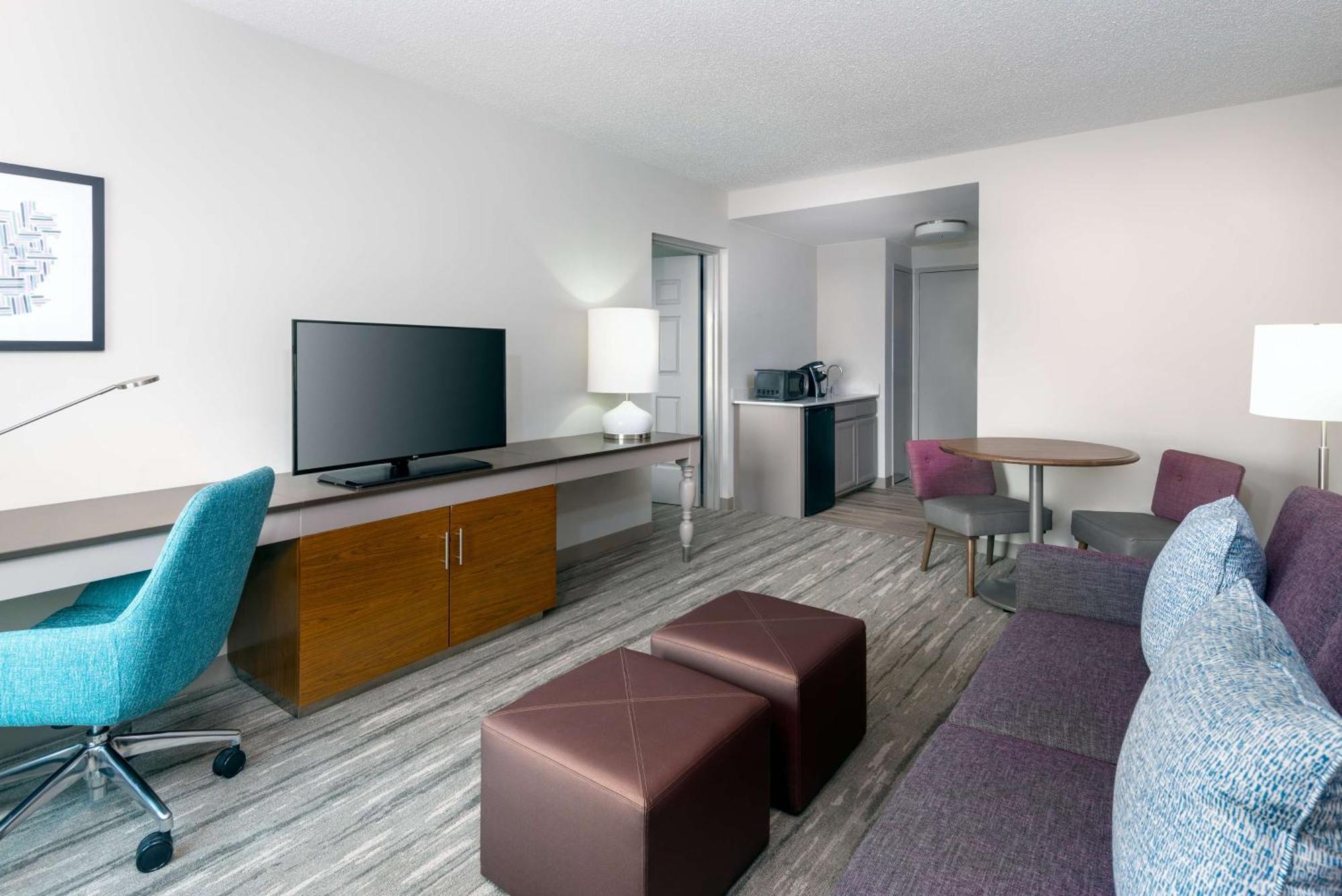 Hilton Garden Uptown Hotel