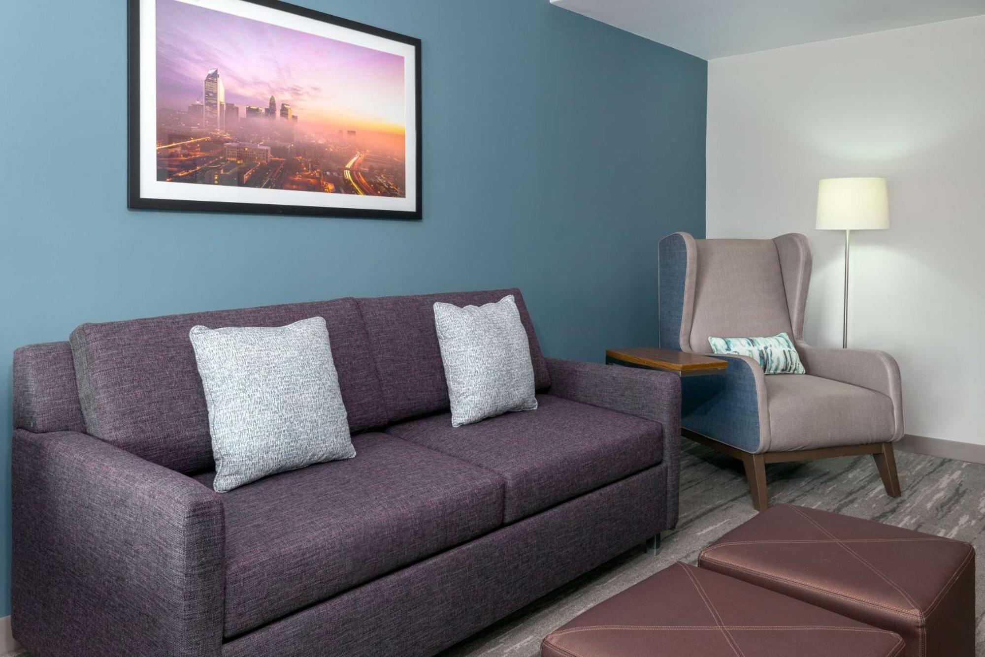 Hotel Hilton Garden Uptown 3*