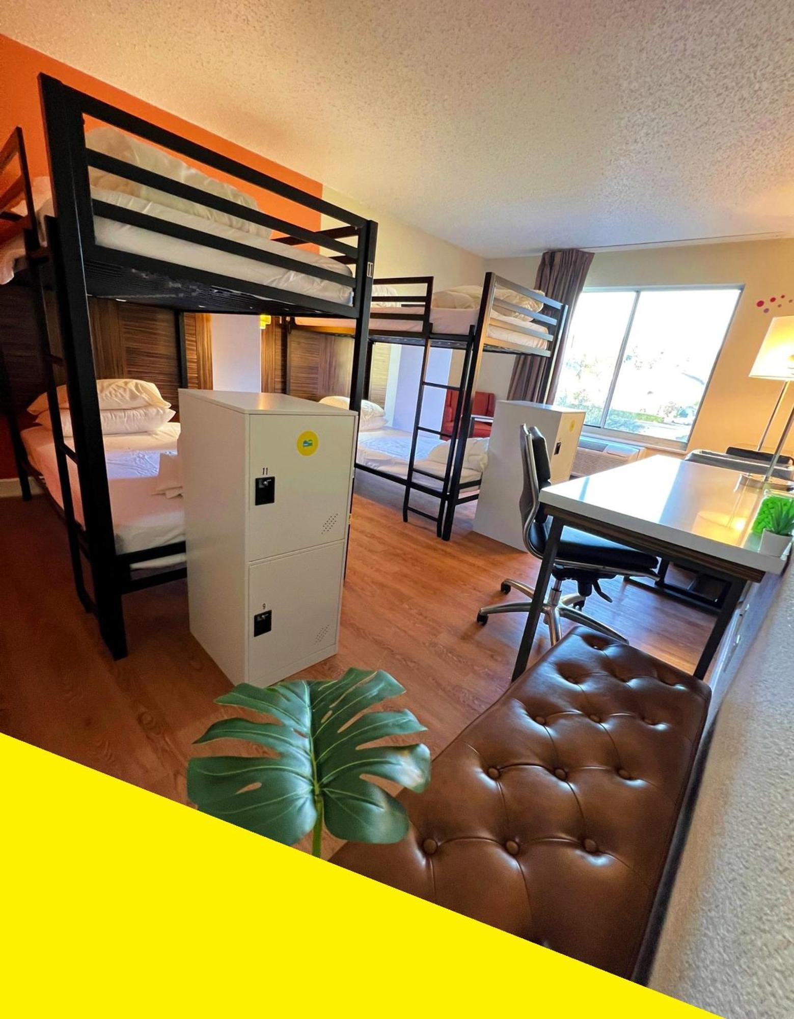 Bposhtels Hostel