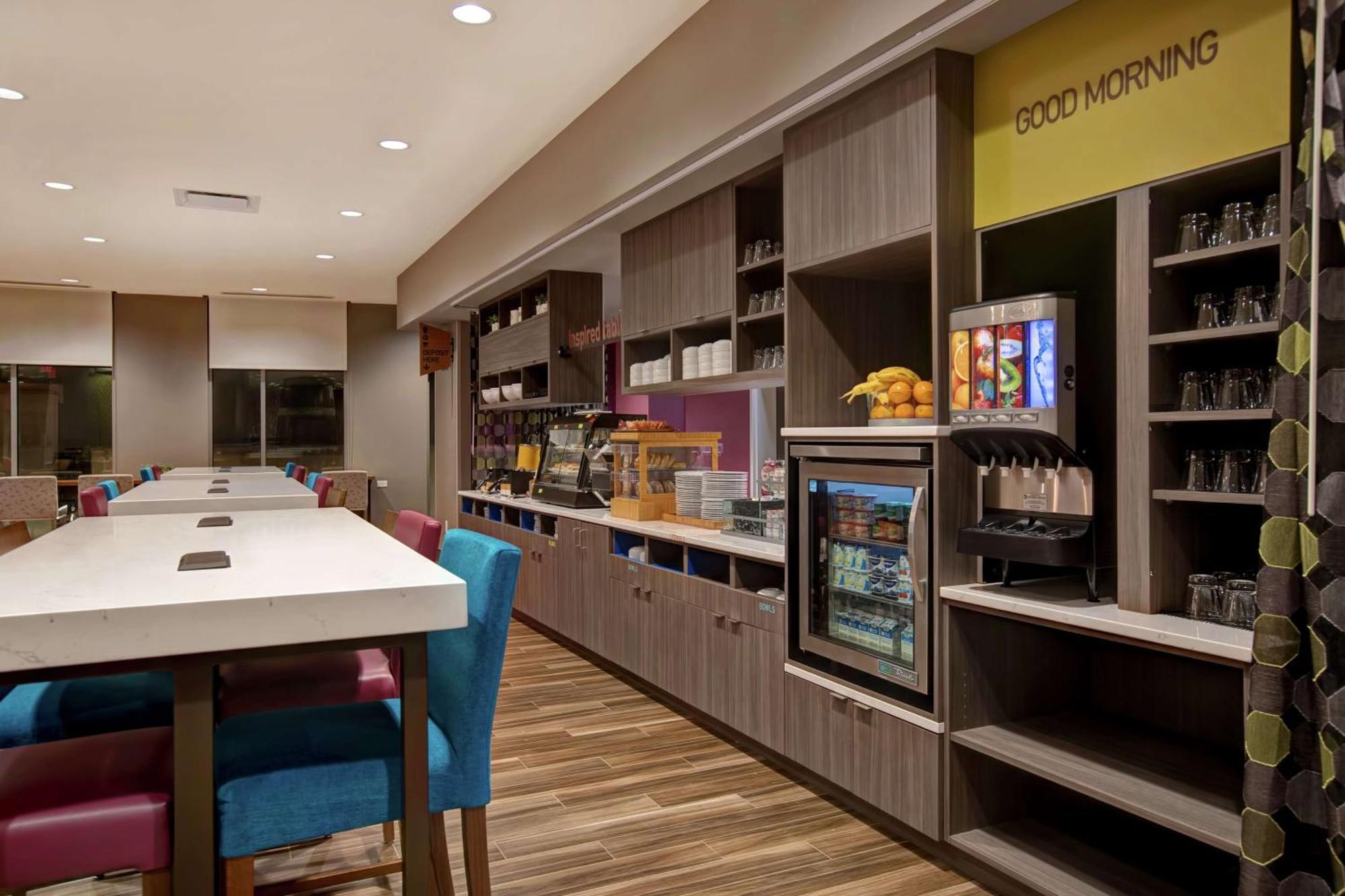 Home2 By Hilton Uptown 3*