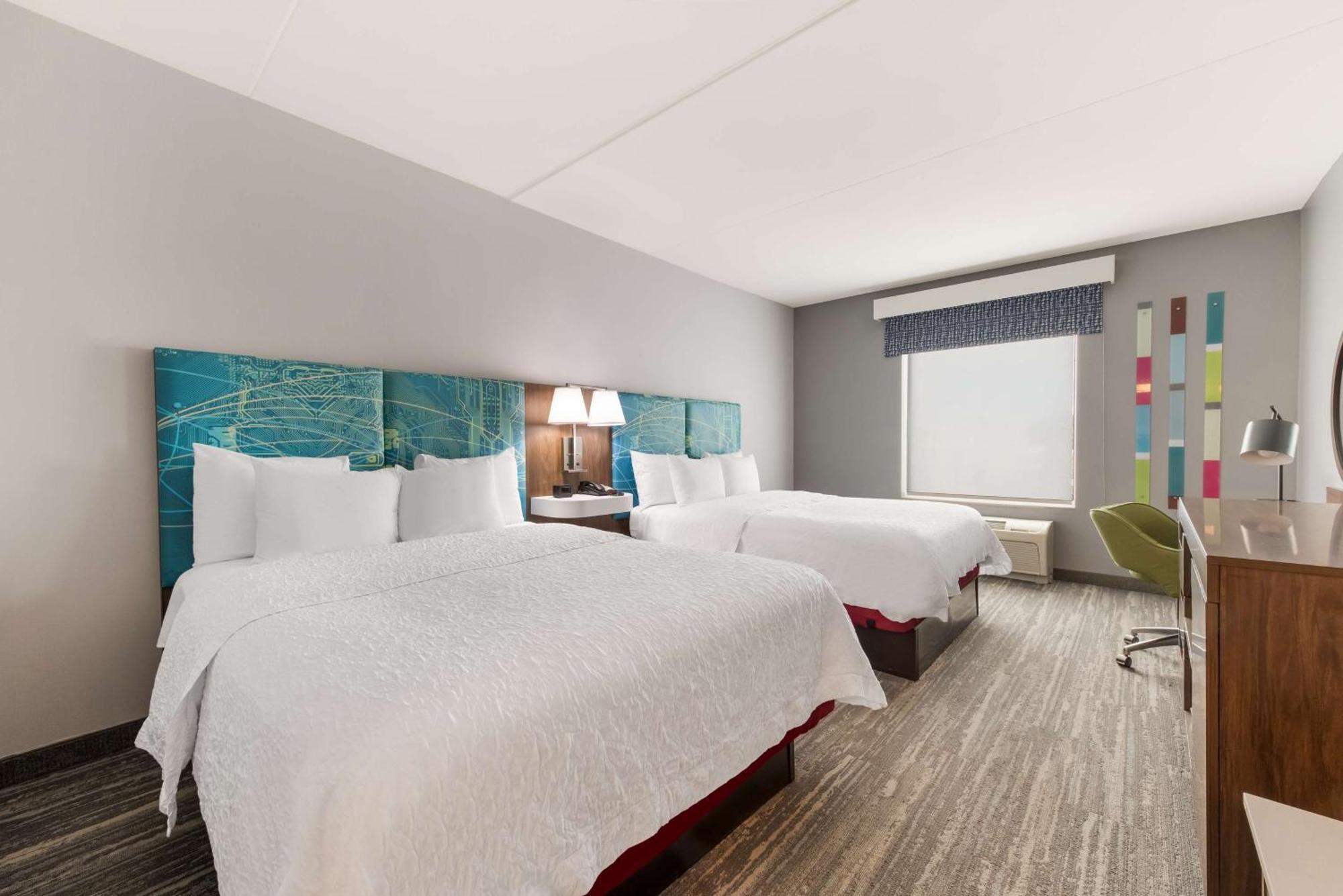 Hampton & Charlotte-airport Hotel