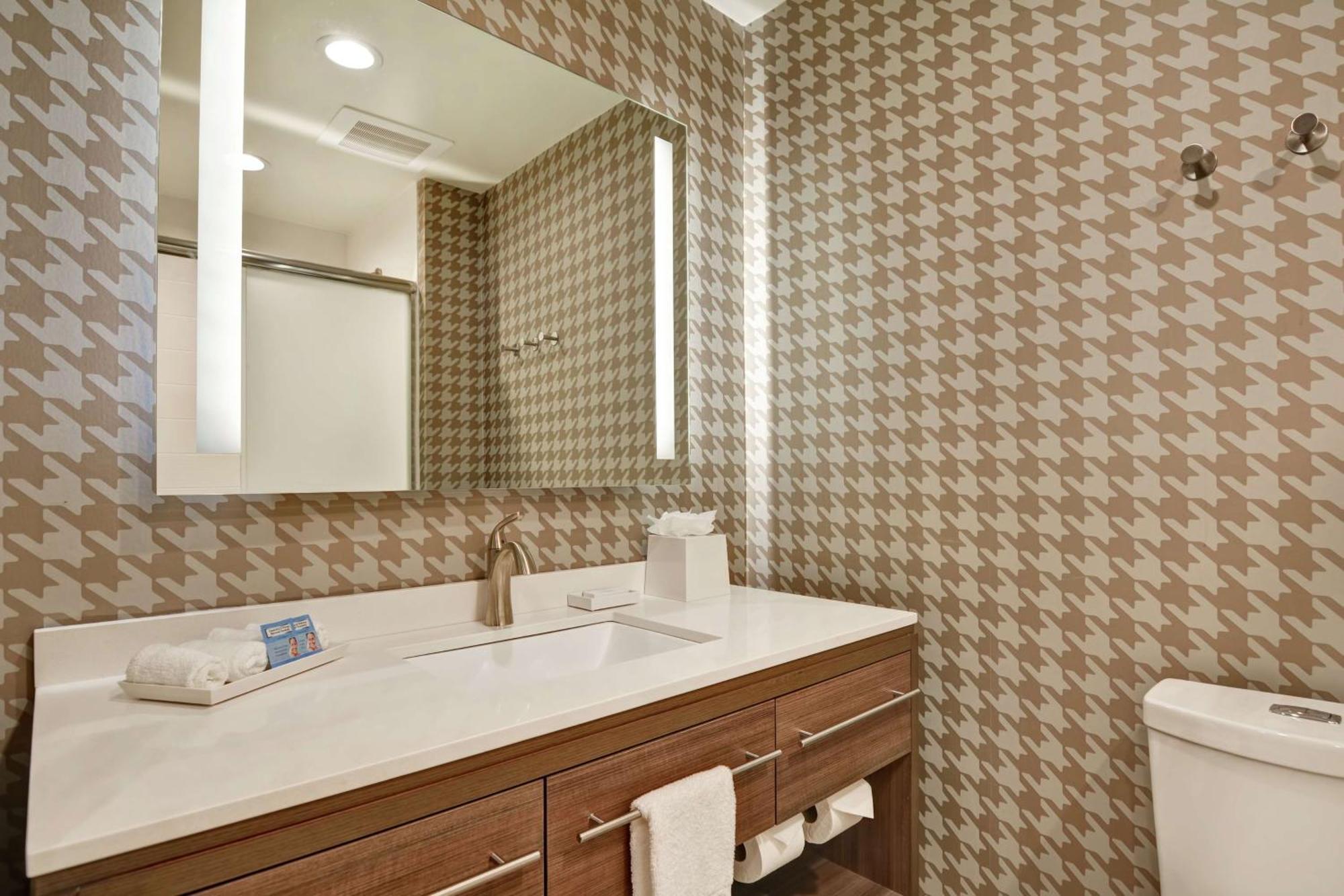 Home2 By Hilton Piper Glen 3*