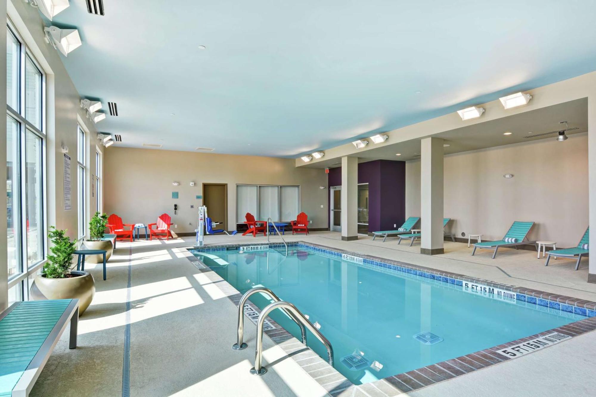 Hotel Home2 By Hilton Piper Glen 3*