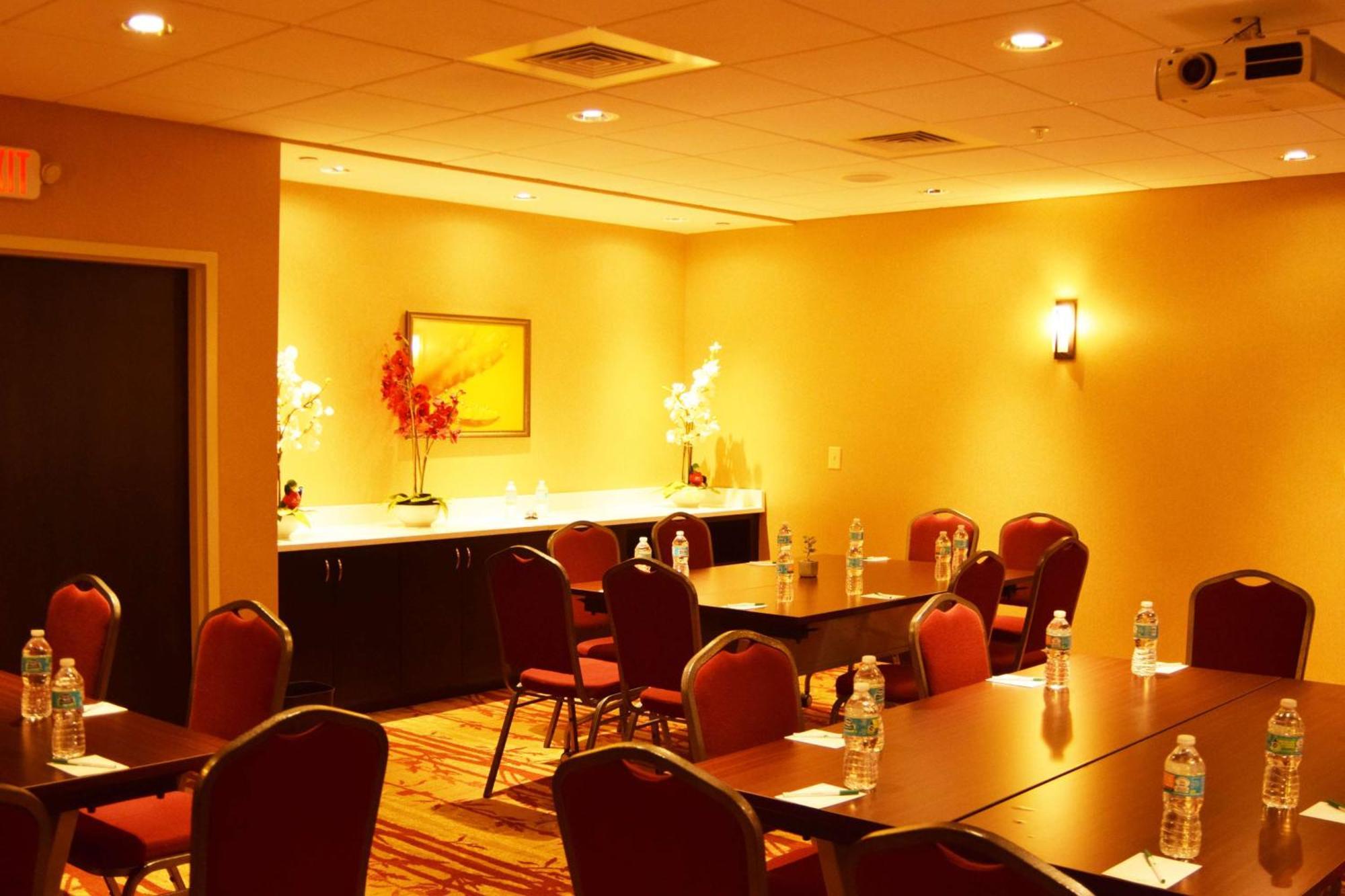 Homewood By Hilton Ballantyne, Nc Hotel