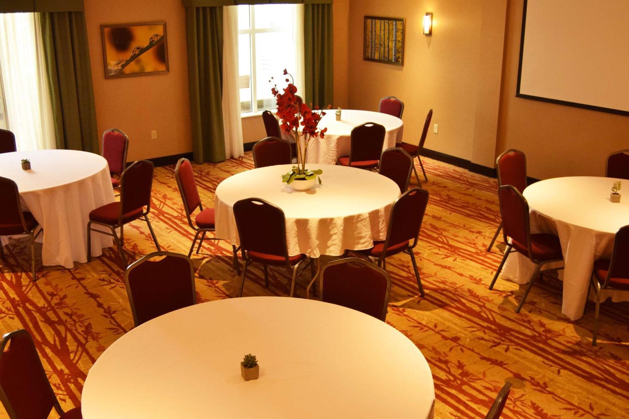 Homewood By Hilton Ballantyne, Nc Hotel