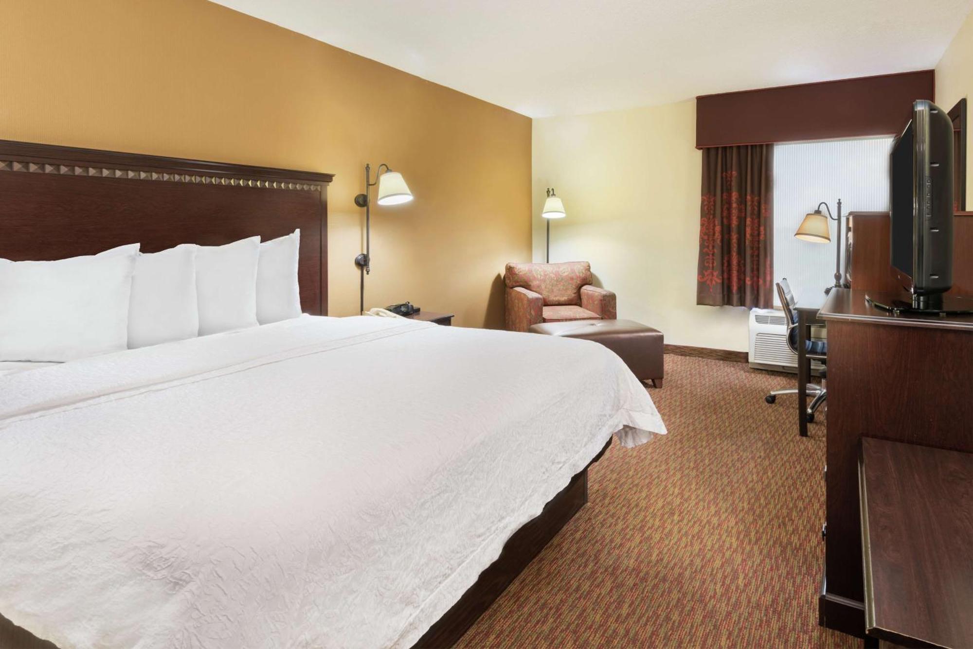 Hampton Place Hotel 3*