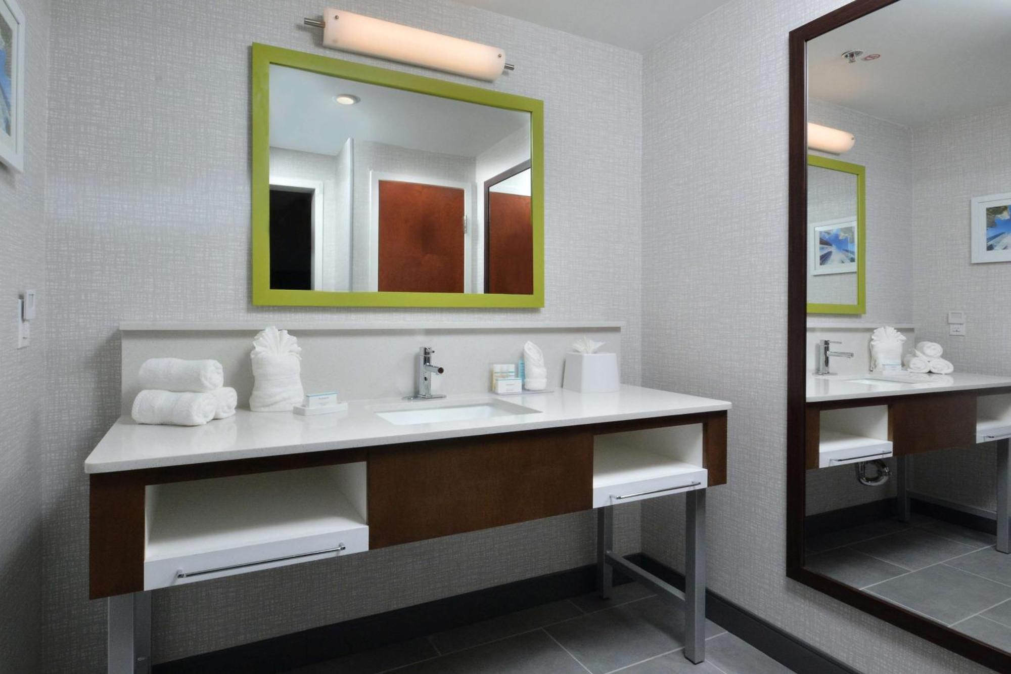 Hampton & North I 485 Hotel Charlotte