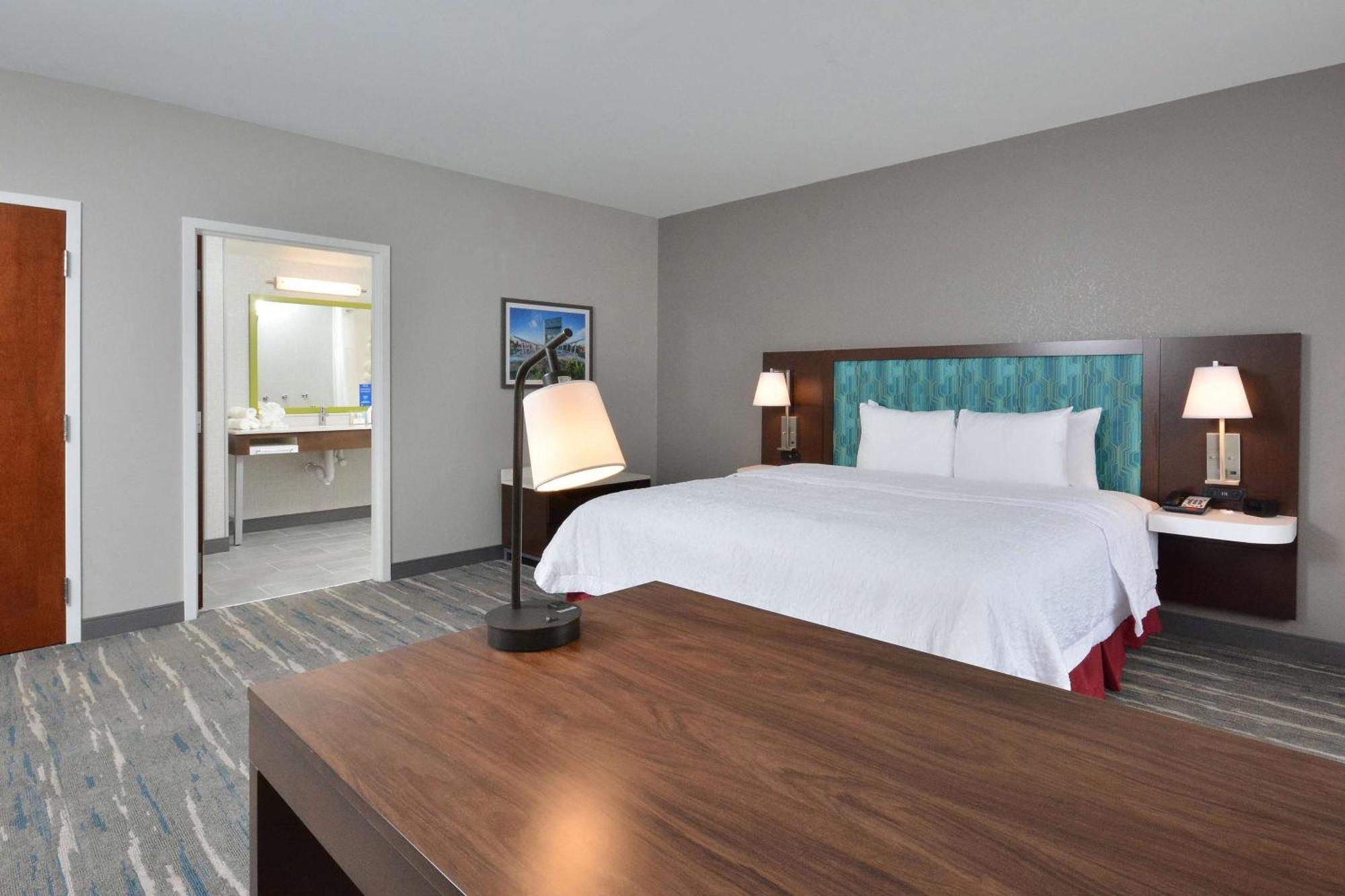 Hampton & North I 485 Hotel Charlotte