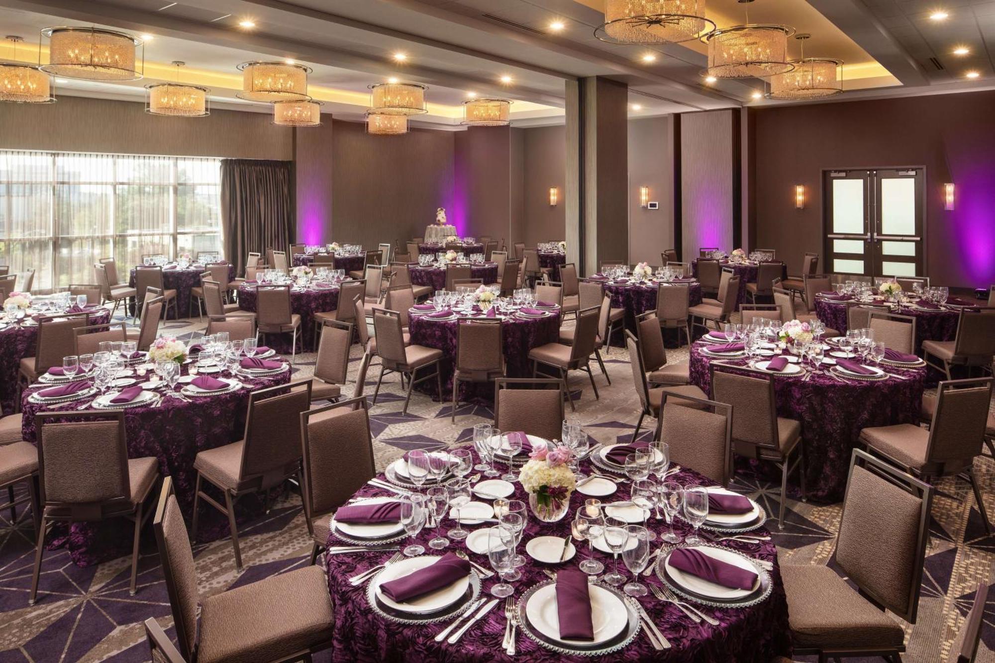 Hotel Embassy By Hilton Uptown 4*
