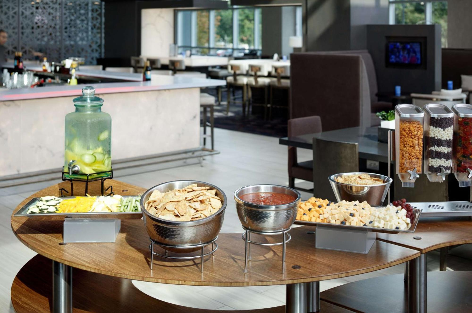 Embassy By Hilton Uptown Hotel 4*