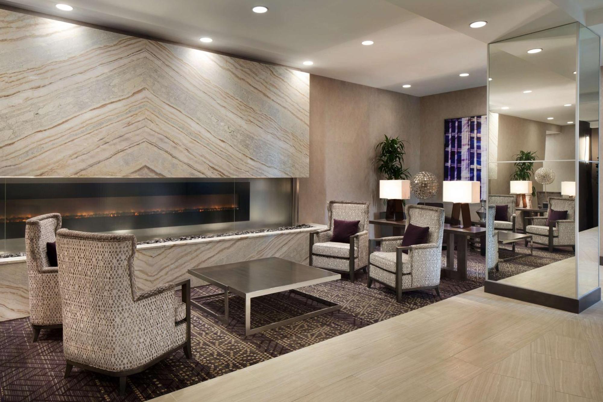 Embassy By Hilton Uptown Hotel 4*