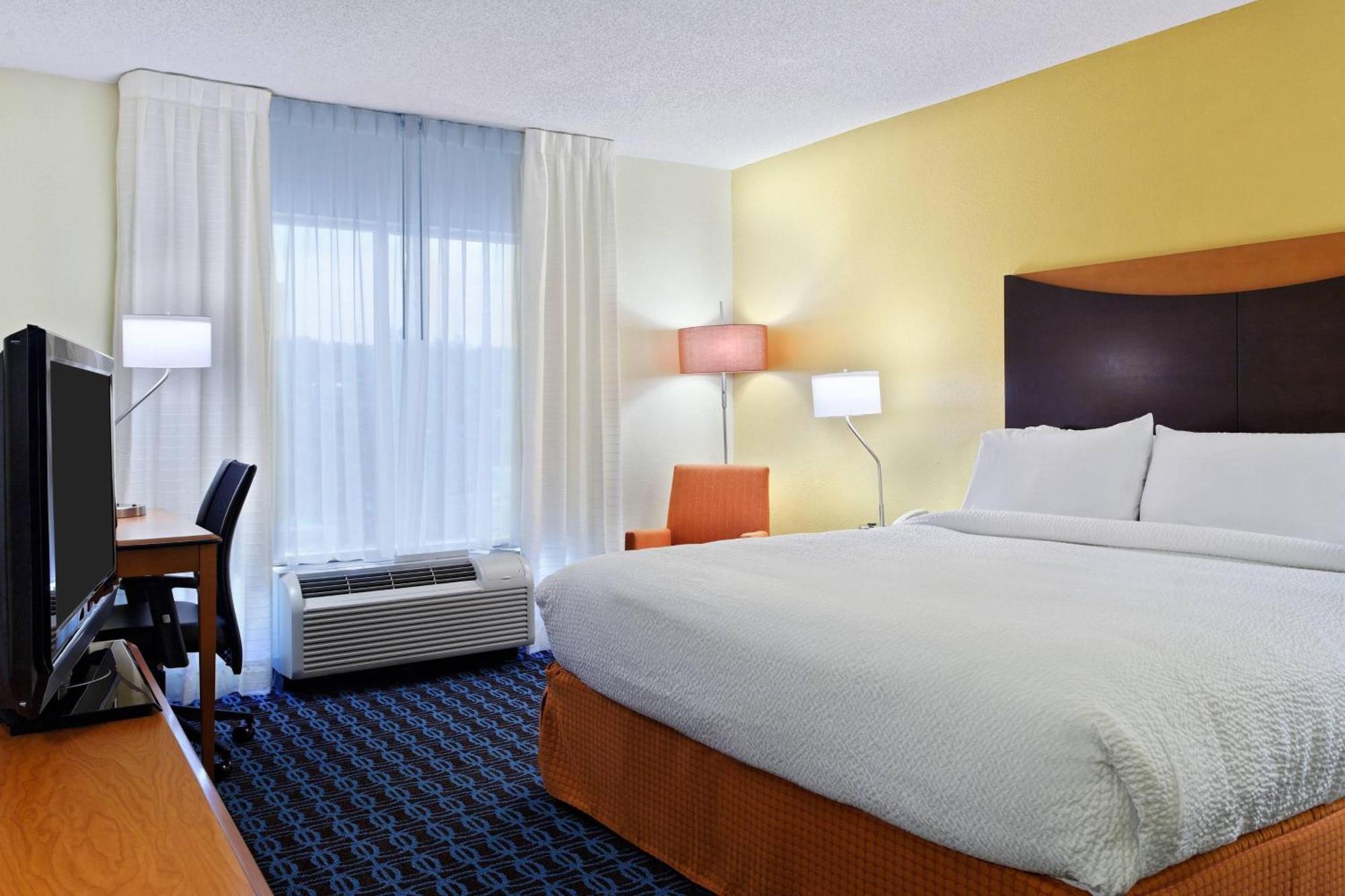 Fairfield & Arrowood Hotel Charlotte
