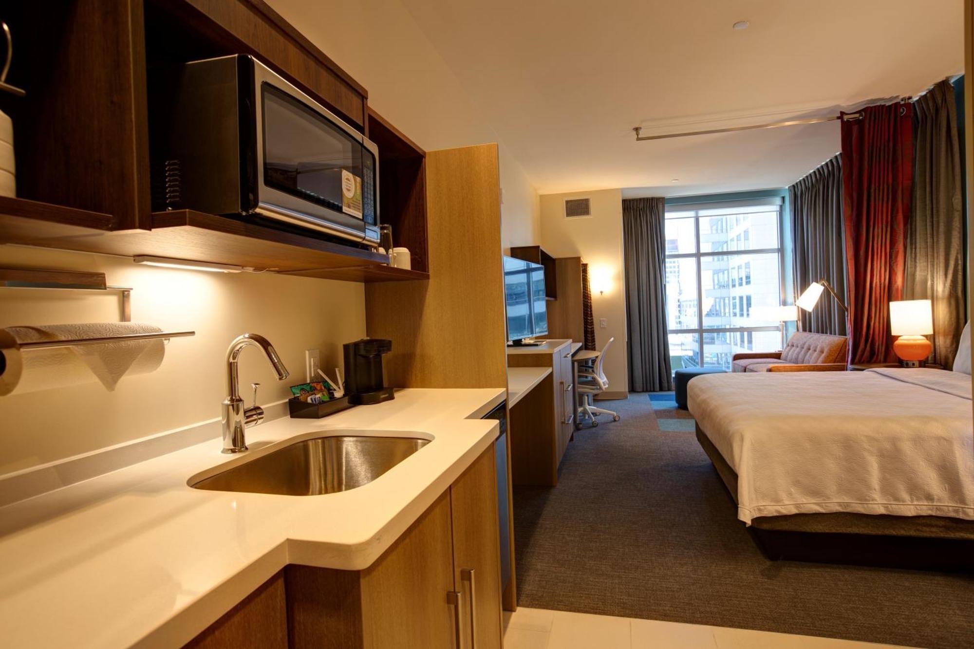 Home2 By Hilton Uptown 3*