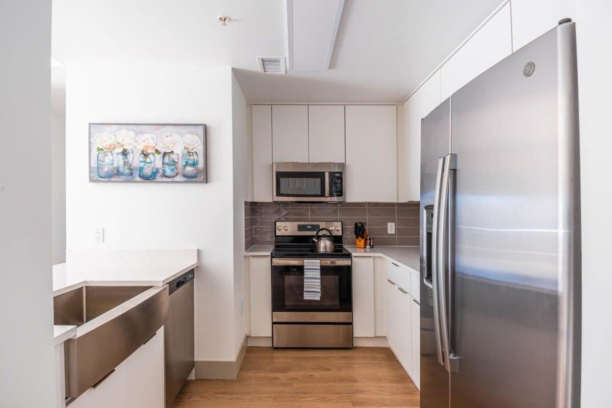 3br Premium Downtown With Office & Gym Charlotte
