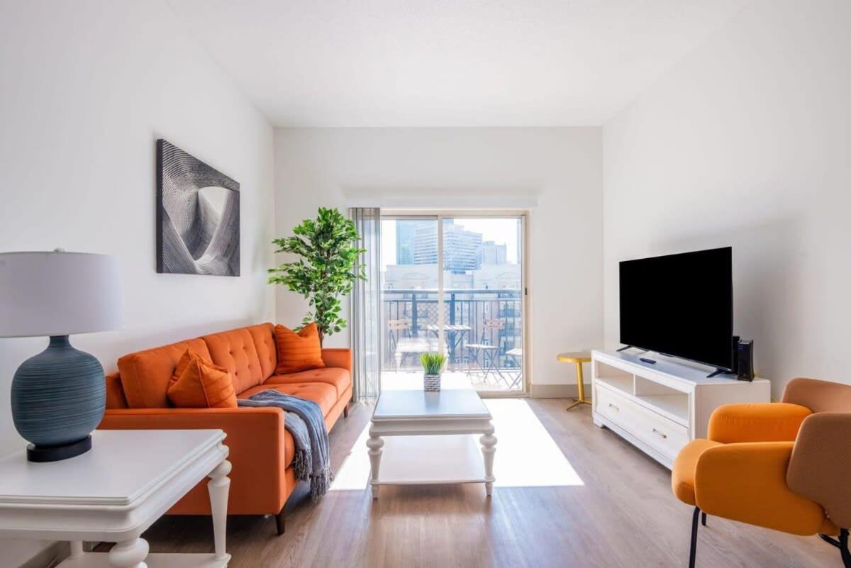 Apartment 3br Premium Downtown With Office & Gym *