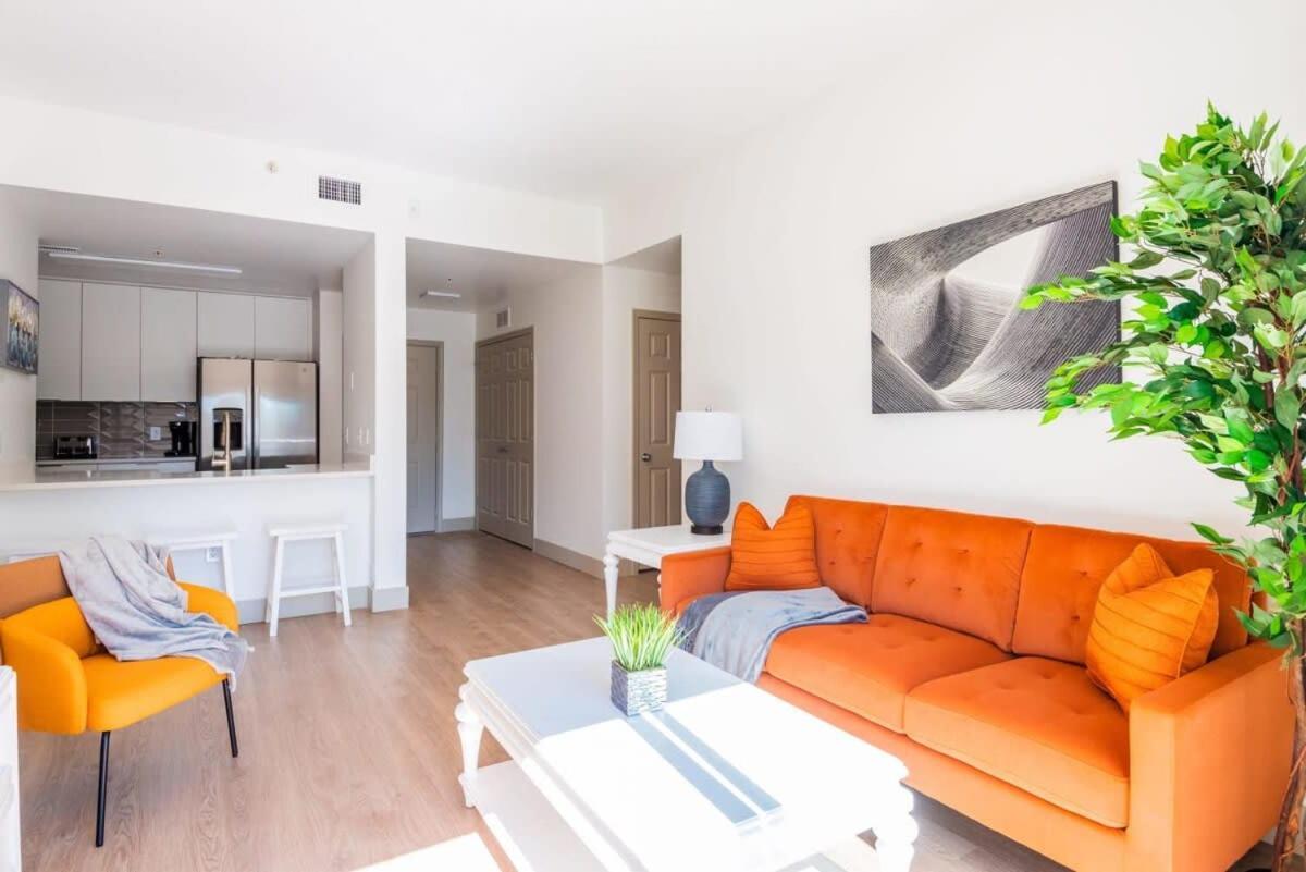 3br Premium Downtown With Office & Gym