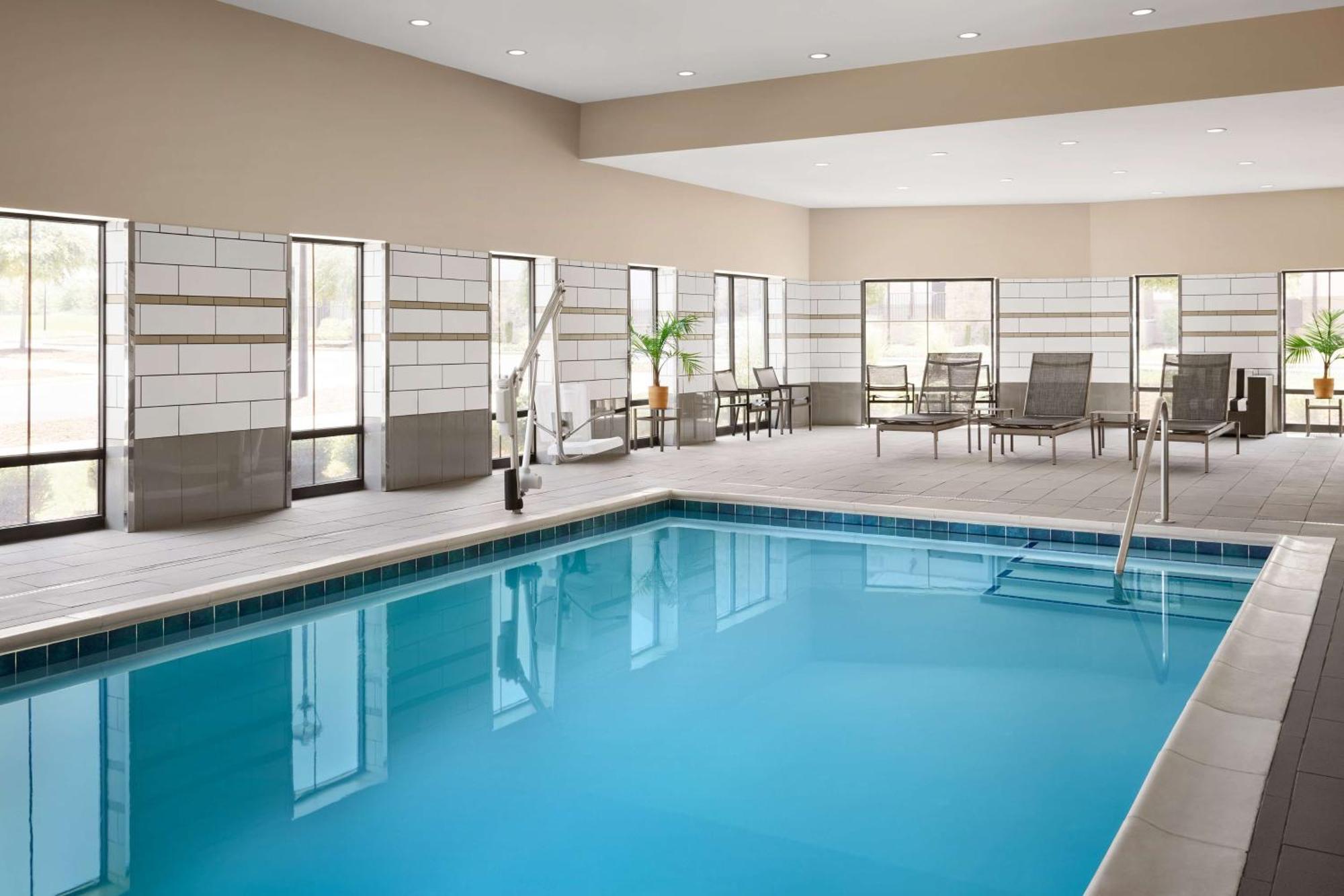Hotel Hampton & Steele Creek Road, Nc 3*