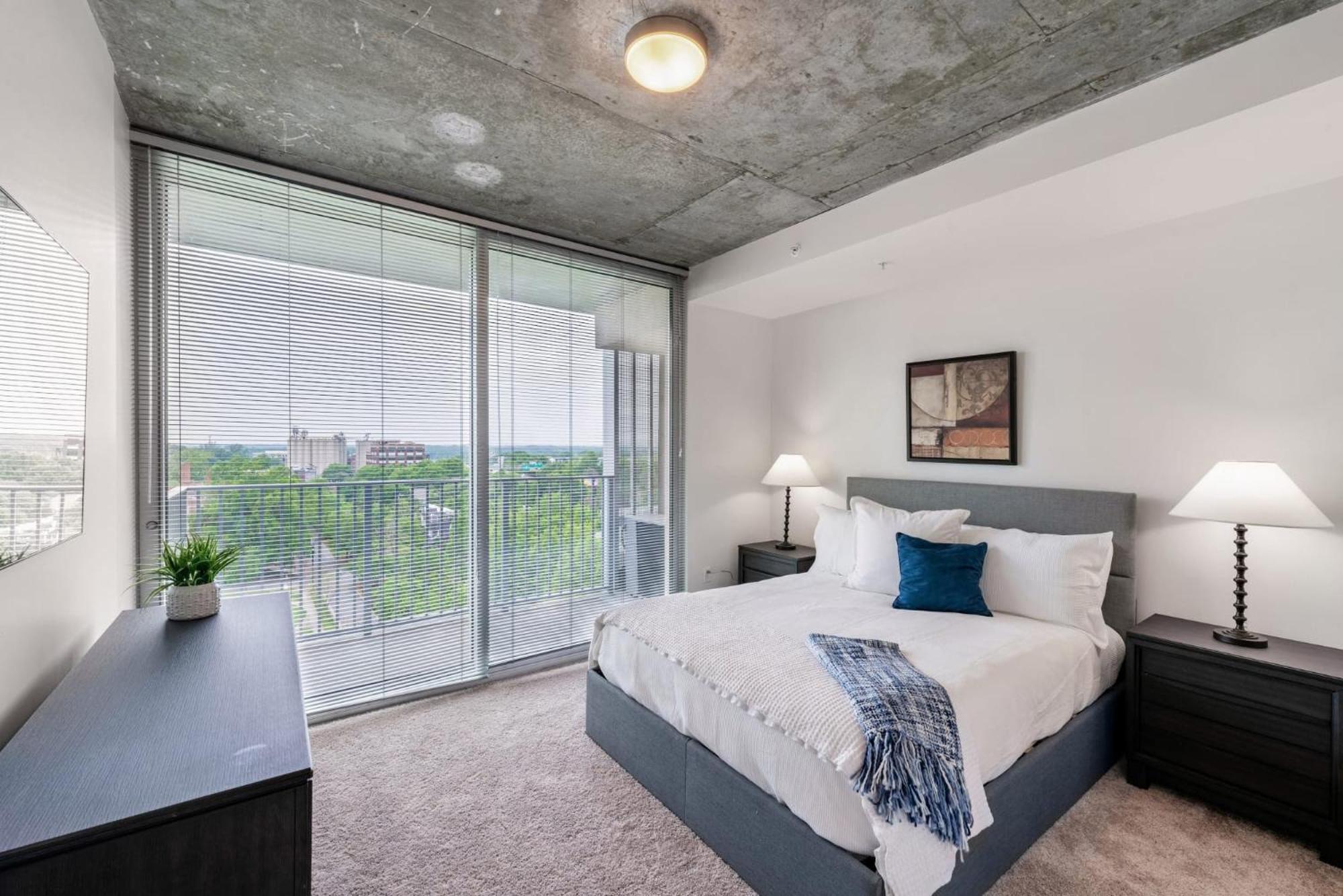 Luxurious Uptown Apartments In Charlotte North Carolina Apartment Charlotte
