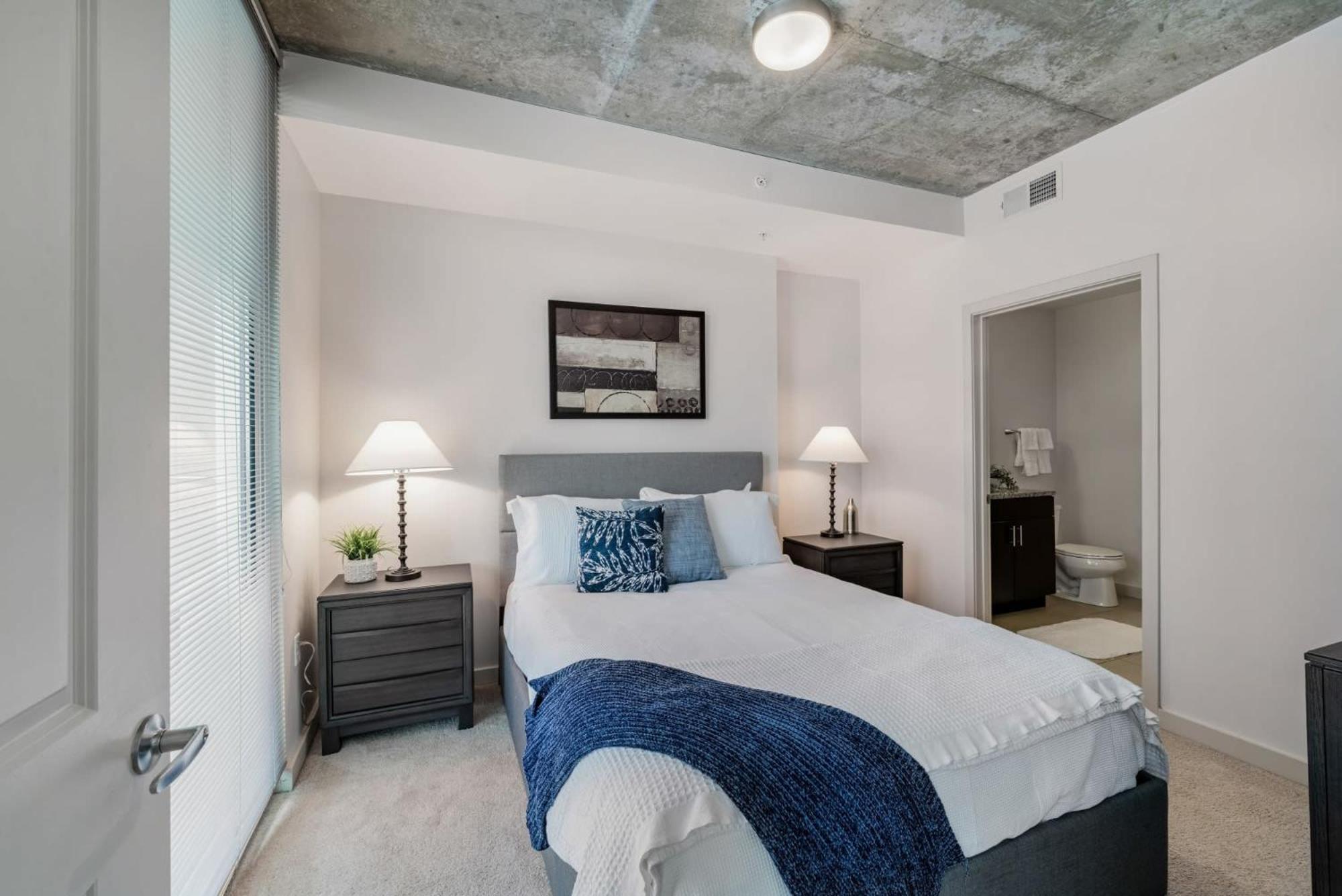 Luxurious Uptown Apartments In Charlotte North Carolina * Charlotte