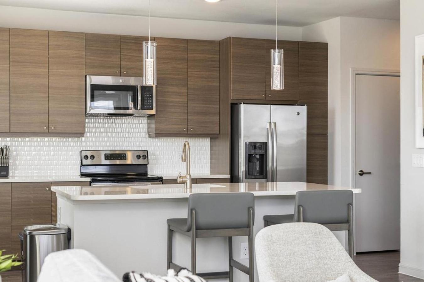 Apartment Landing At The Henry - 1 Bedroom In Northwest