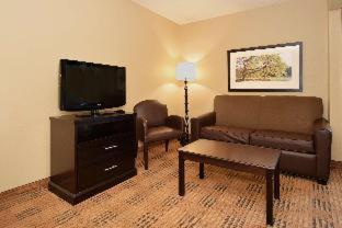 Extended America Select - - Tyvola Rd - Executive Park Hotel Charlotte