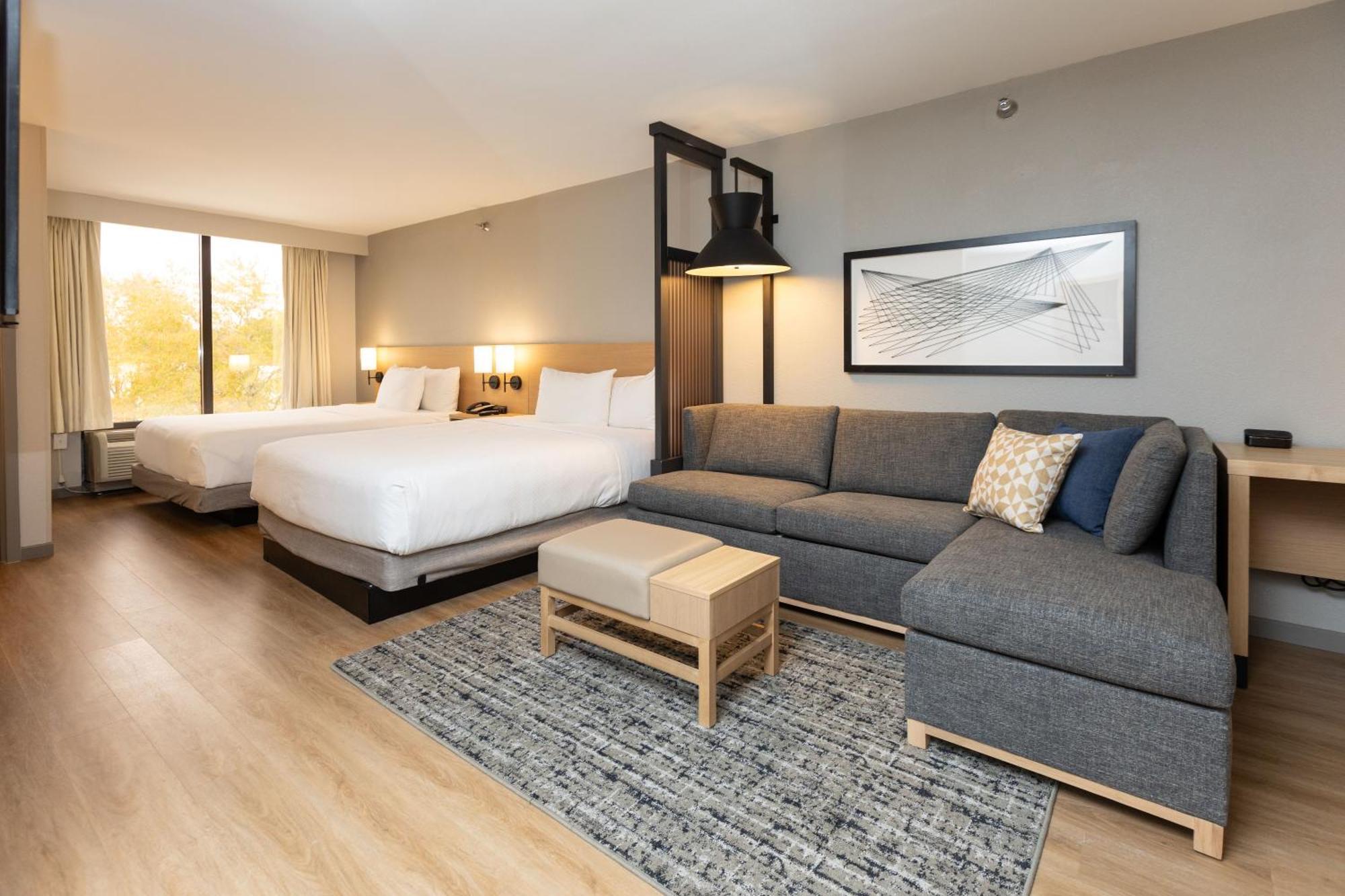 Hyatt Place Arrowood Hotel 3*