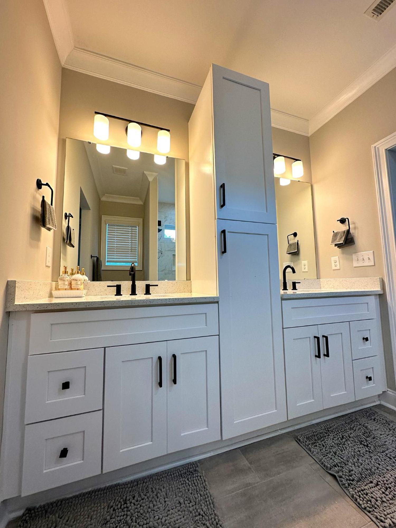 New Charming 3bd Townhome With Wifi - 9 Min To Uptown