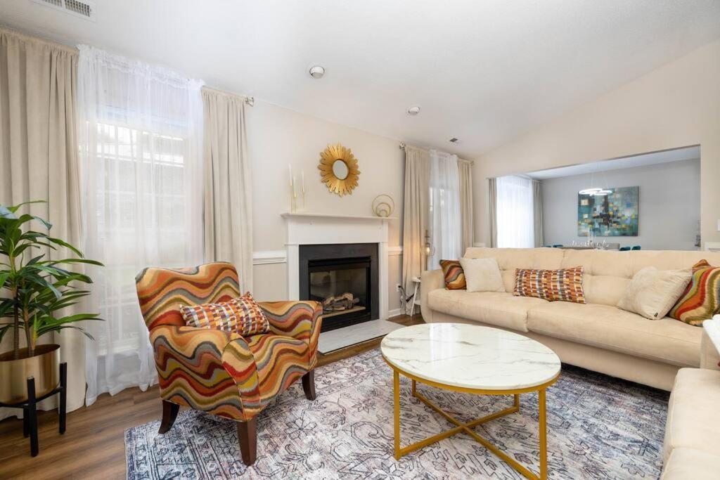 Queen Family-friendly Entire House, Holiday home