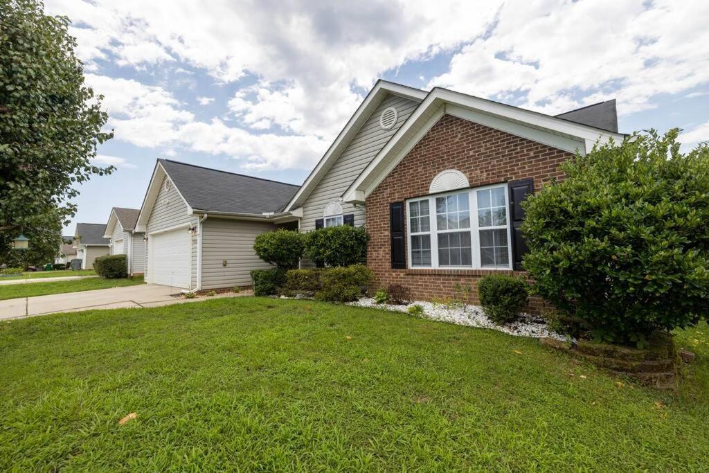 Holiday home Queen Family-friendly Entire House, *