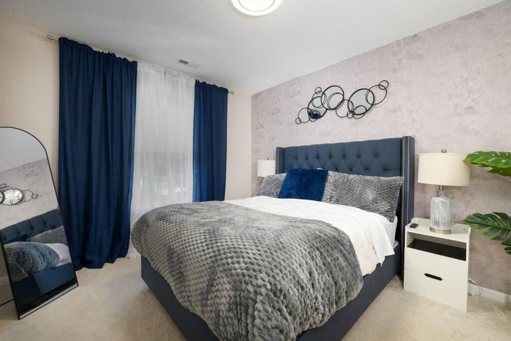 Queen Family-friendly Entire House, Charlotte