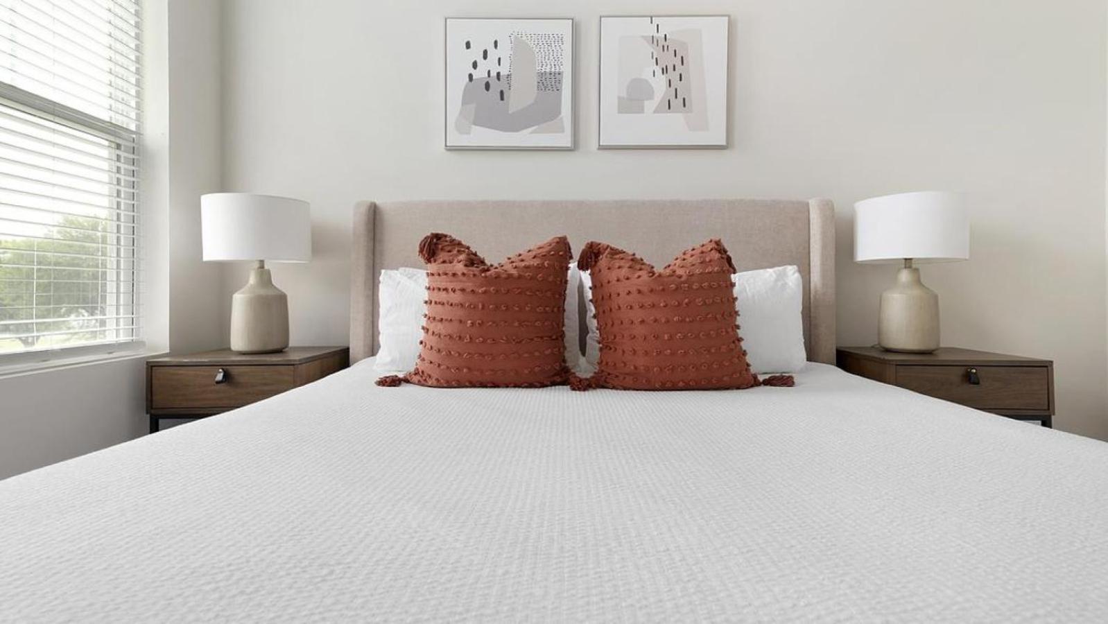 Landing At The Henry - 2 Bedrooms In Northwest