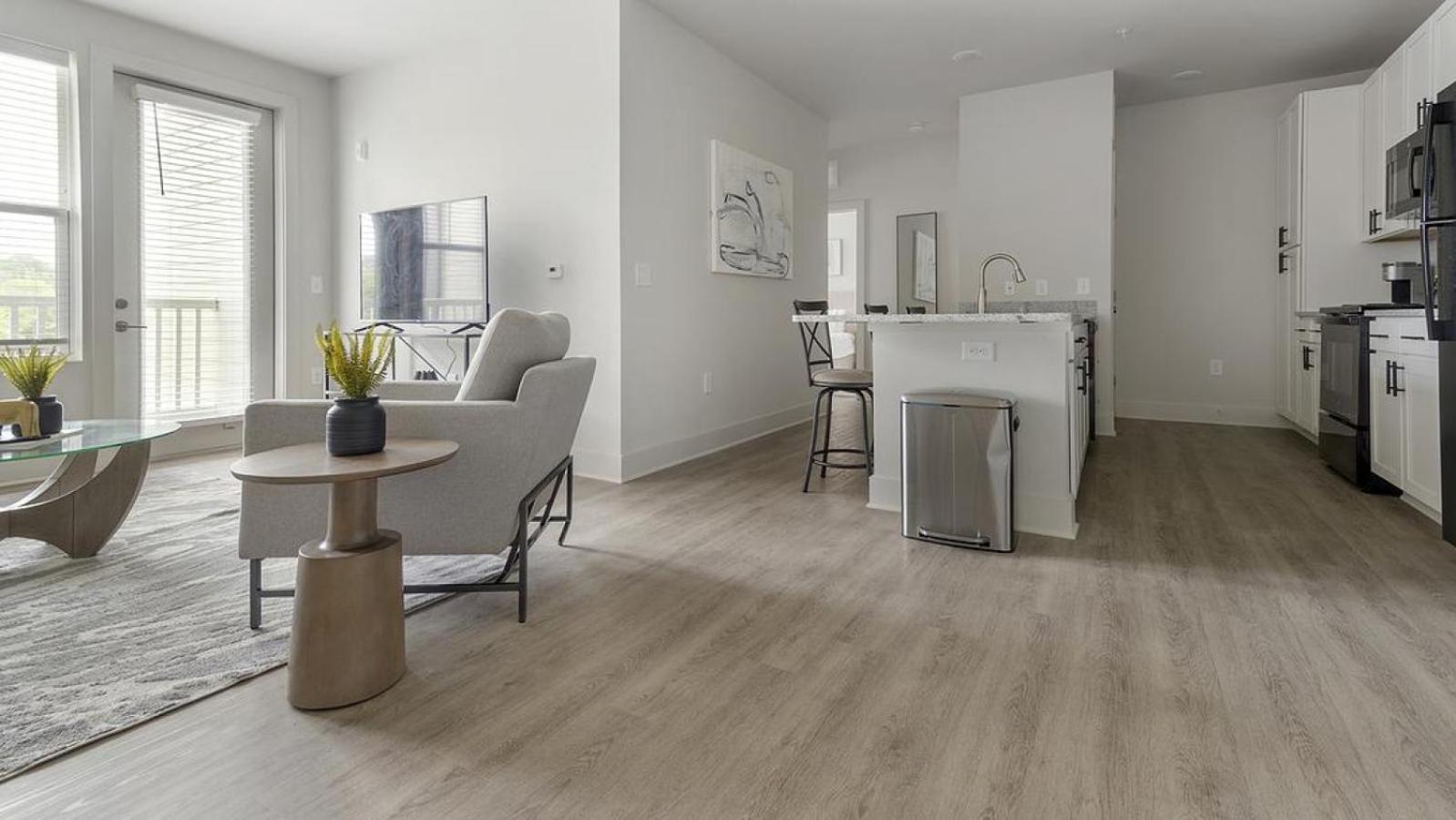 Landing At The Henry - 2 Bedrooms In Northwest * Charlotte