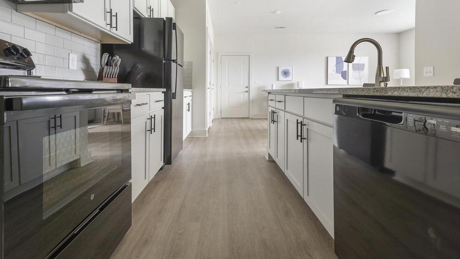 Landing At The Henry - 2 Bedrooms In Northwest Charlotte
