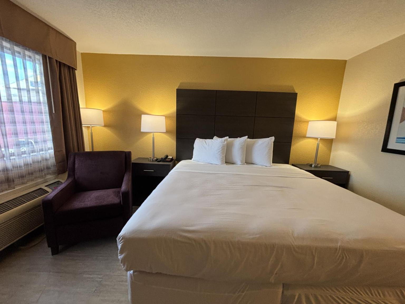 6 Charlotte, Nc Northlake Hotel Charlotte